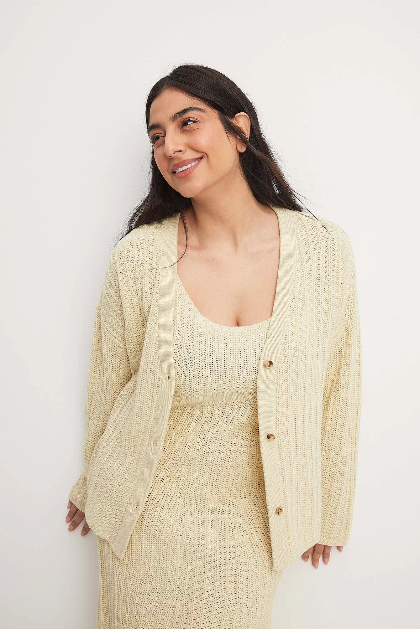 Strickcardigan mit V-Ausschnitt