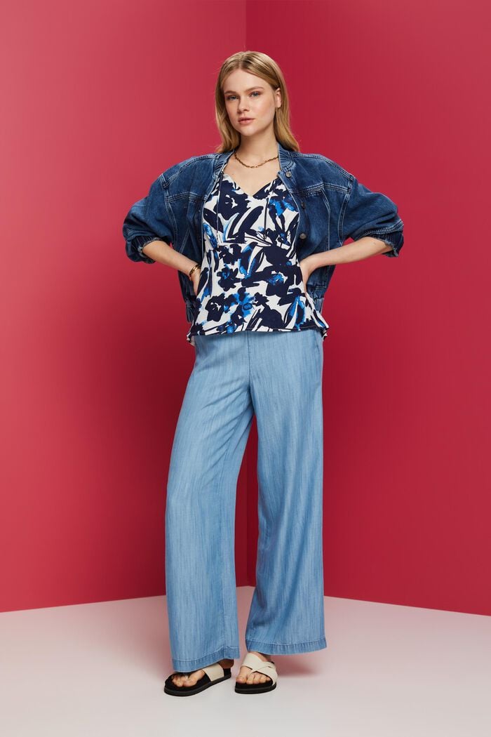 Blouses woven