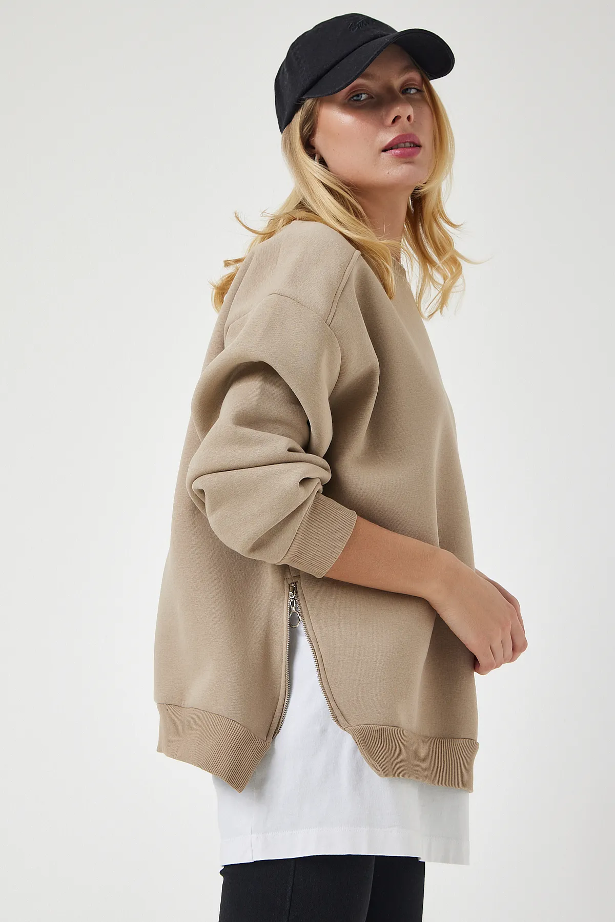 Happiness İstanbul  Damen-Sweatshirt aus Nerz-Strick mit Reißverschluss und Reliefmuster UB00148