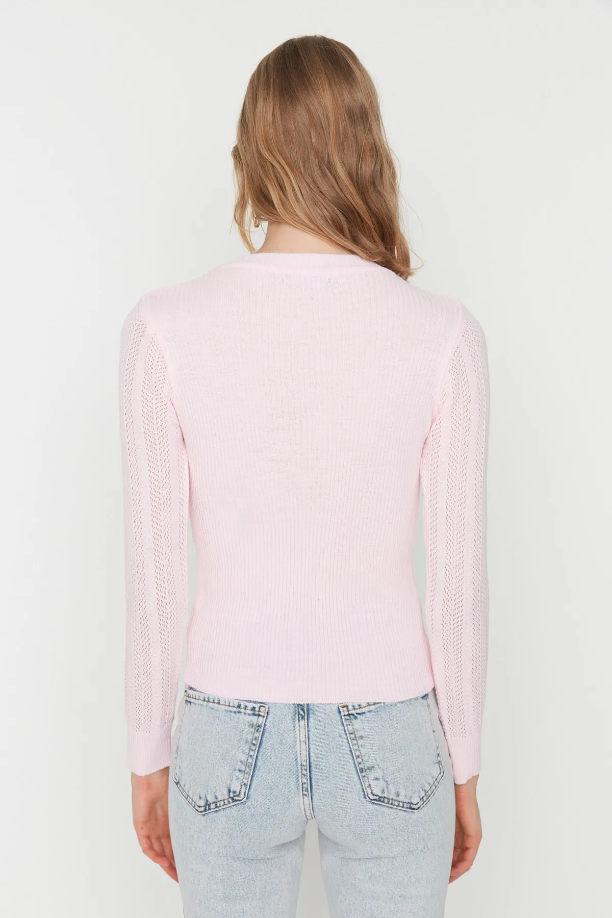 Trendyol Collection  Puderfarbener durchbrochener Strickpullover TWOAW23KZ00422