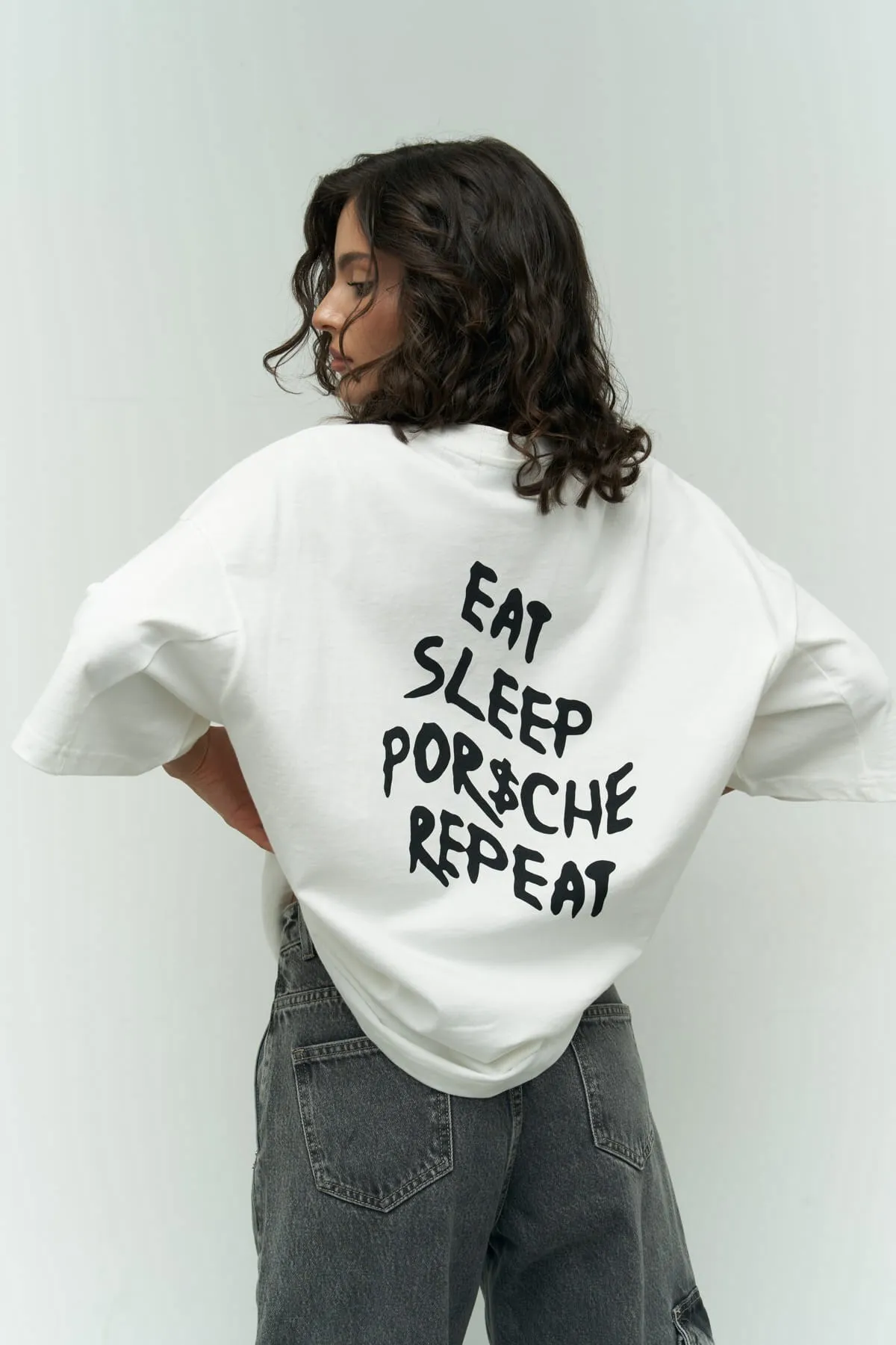 MAİ COLLECTİON  Weißes Oversize-T-Shirt „Eat Sleep“