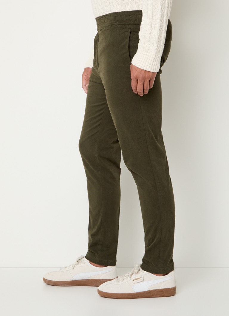 Pantaloni slim fit SamsØe Smithy din amestec de bumbac organic, cu buzunar lateral.