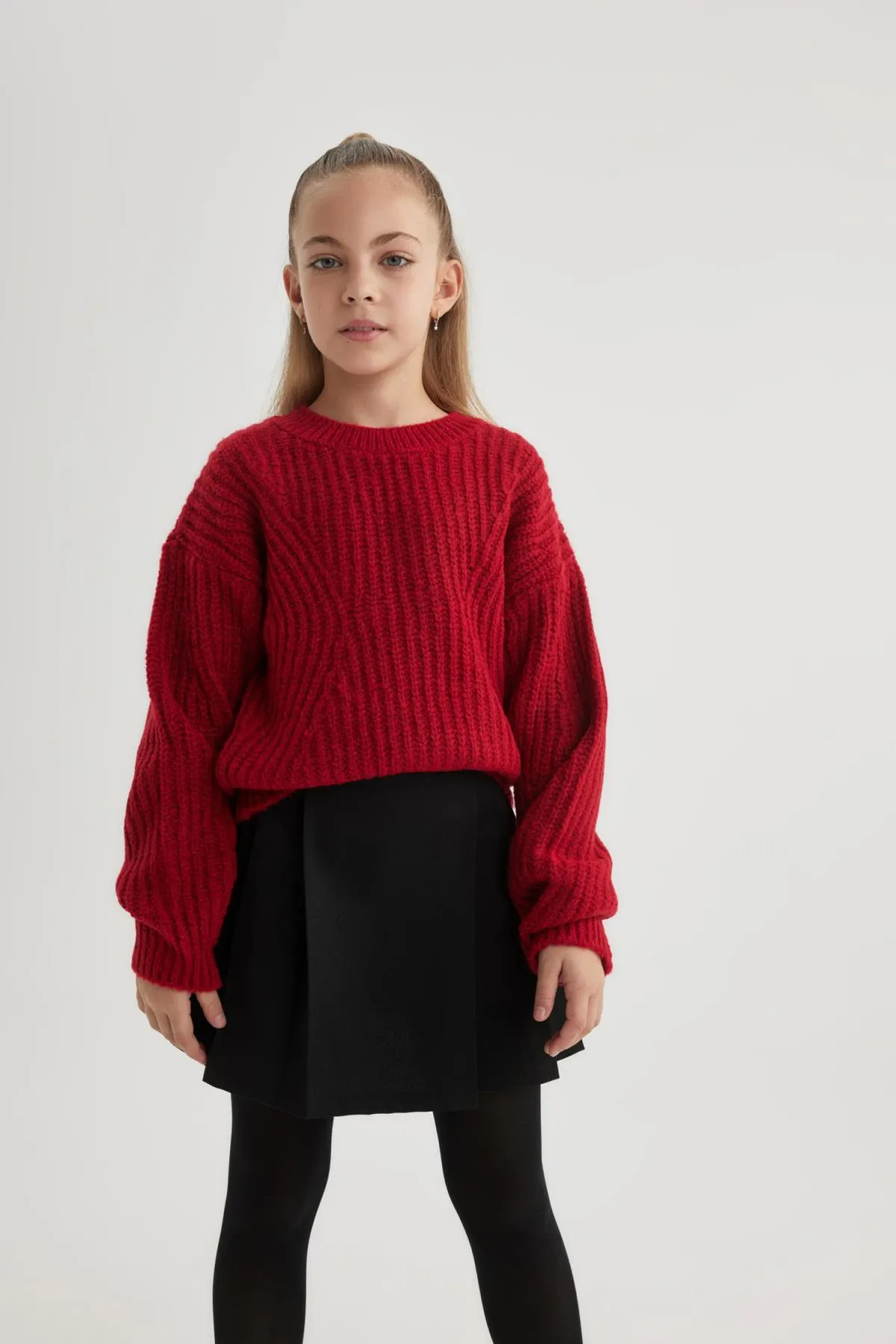 DeFacto  Mädchenpullover mit normaler Passform und Rundhalsausschnitt