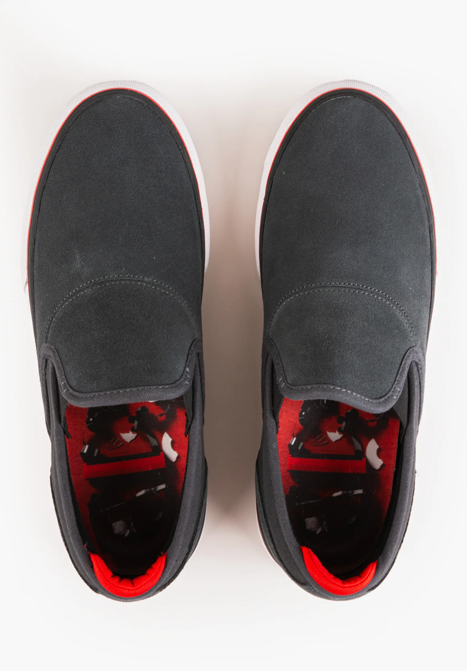 Wino G6 Slip-On