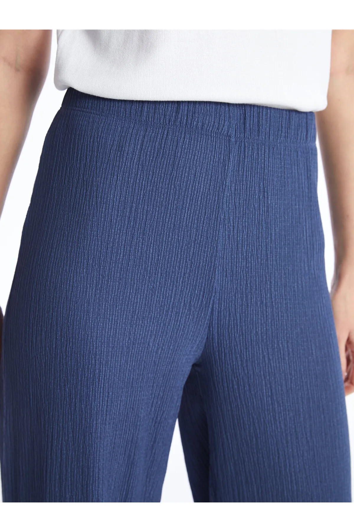 LC Waikiki  Einfarbige Jogginghose für Damen mit elastischem Bund