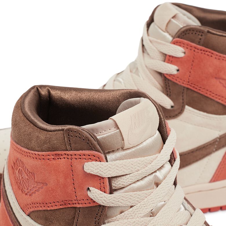 JORDAN Wmns Air Jordan 1 High OG 