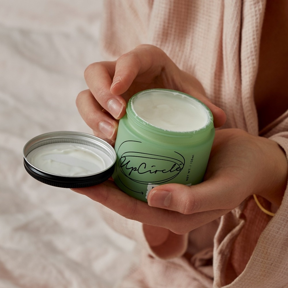 upcircle Care: Body Cream with Date Seeds Care: Soin Corps