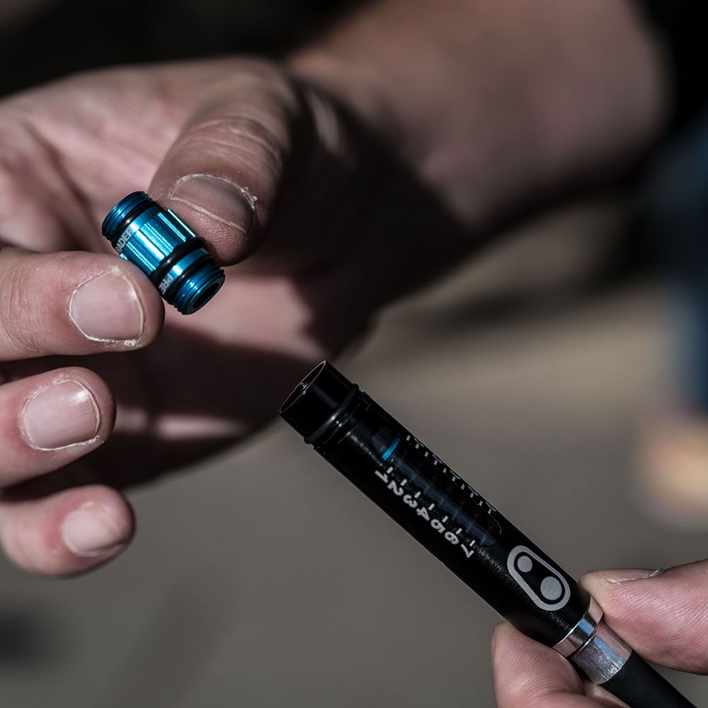 CrankBrothers Klic Handpumpe HV mit Manometer kaufen | Bike-Discount
