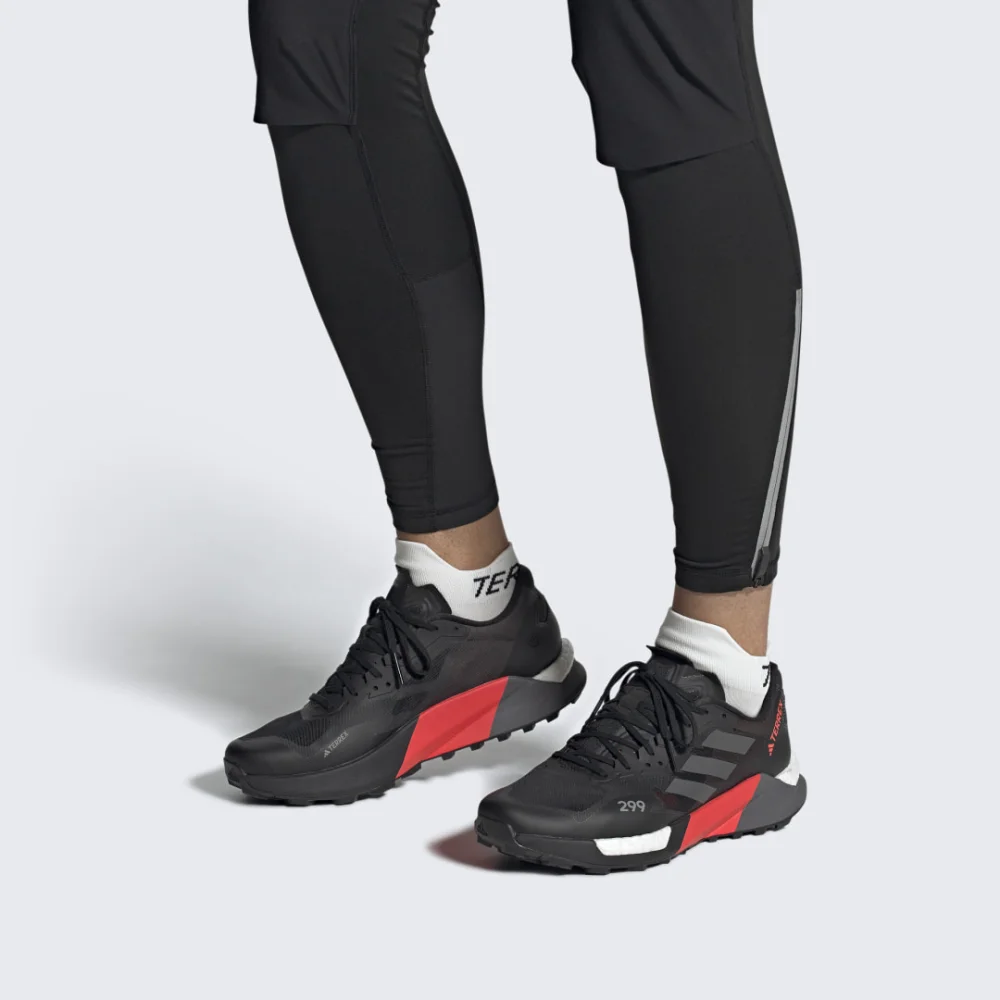 adidas Agravic Ultra HR1080 / schwarz