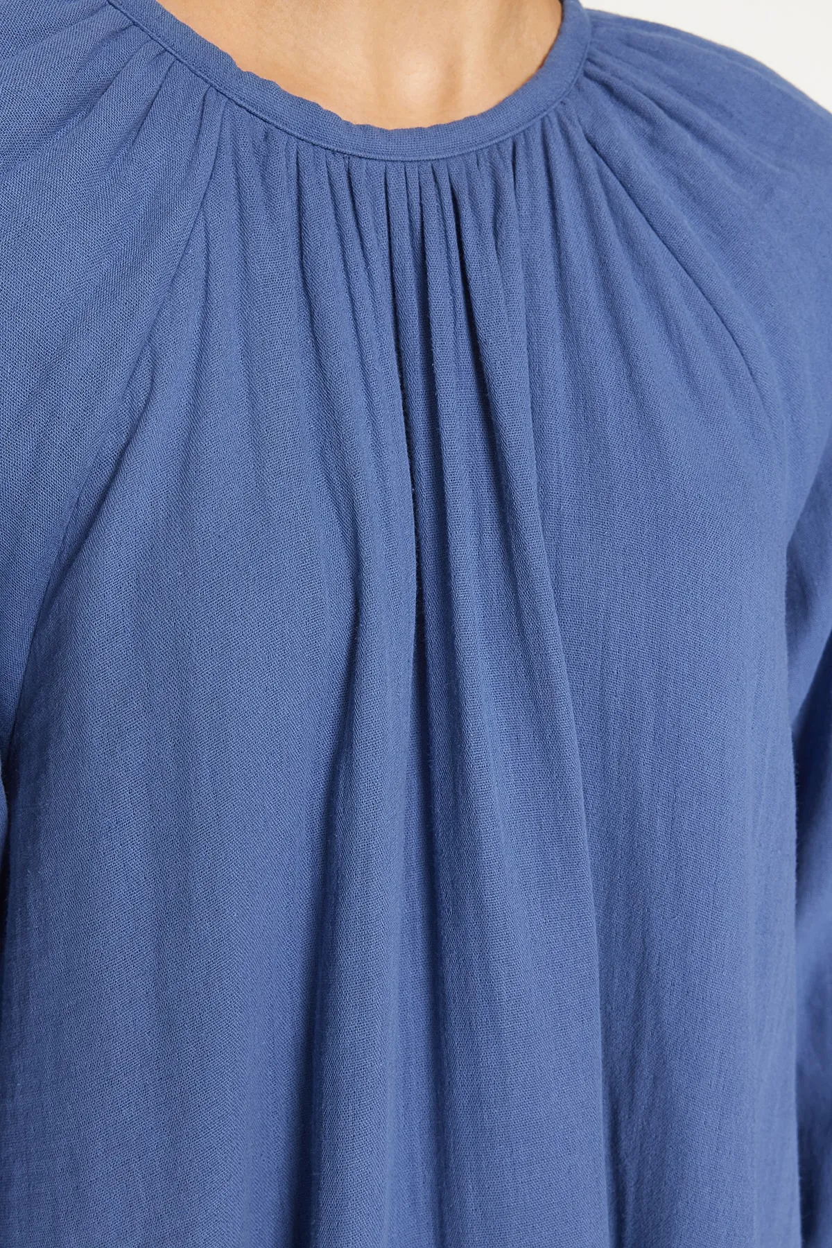 Trendyol Modest  Indigoblaues, gefüttertes, gewebtes Kleid aus 100 % Baumwollmusselin mit Raffung und weiter Passform TCTSS23EB00285