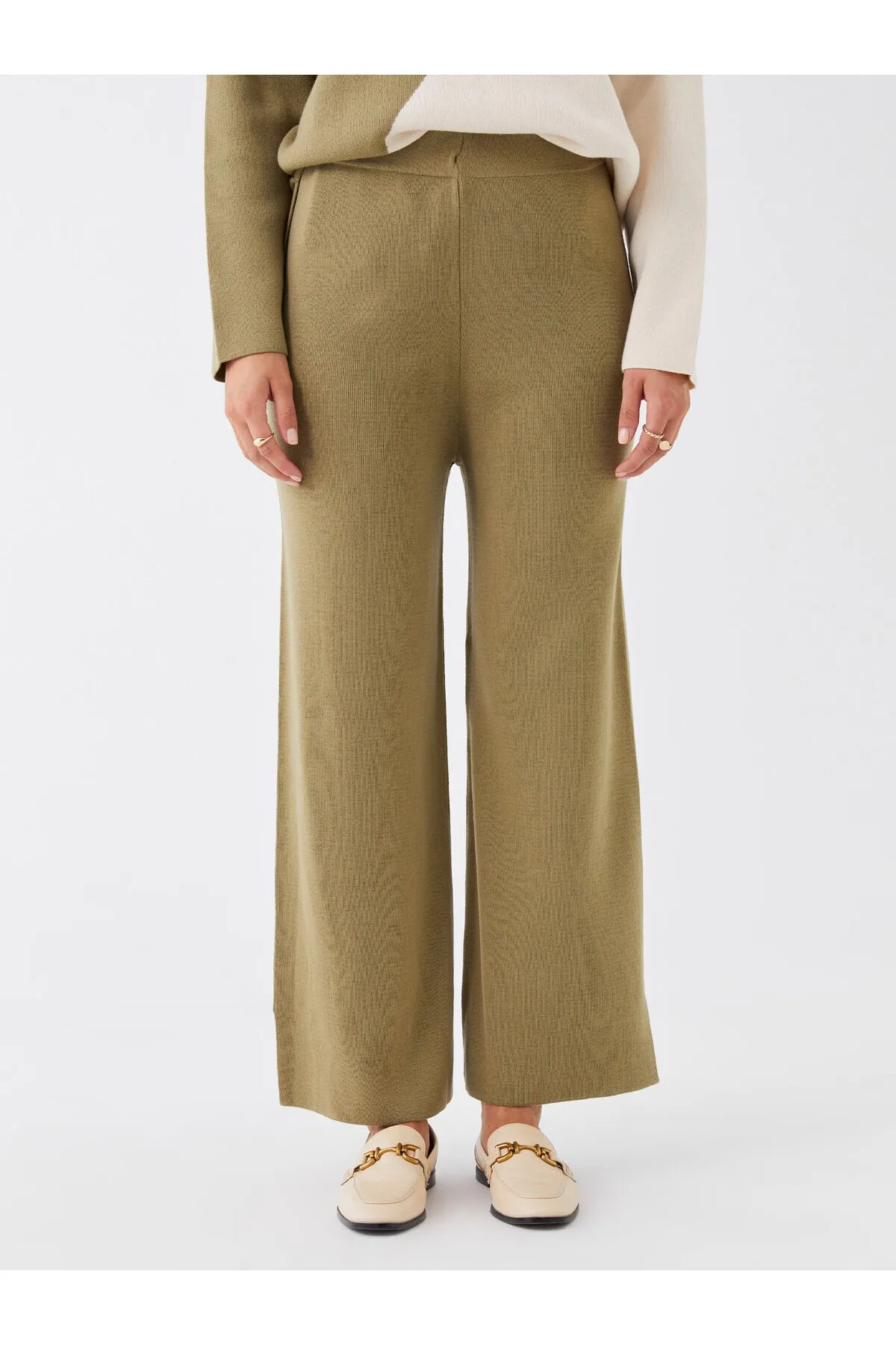 LC Waikiki  Gerade Damen-Strickhose mit weitem Bein und elastischem Bund