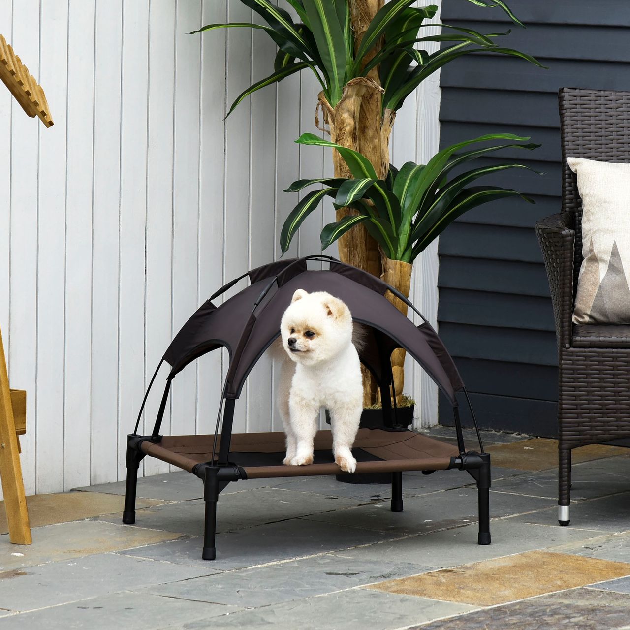 PawHut Haustierbett mit Baldachin Erhöhtes Hundebett Hundeliege outdoor Kaffee