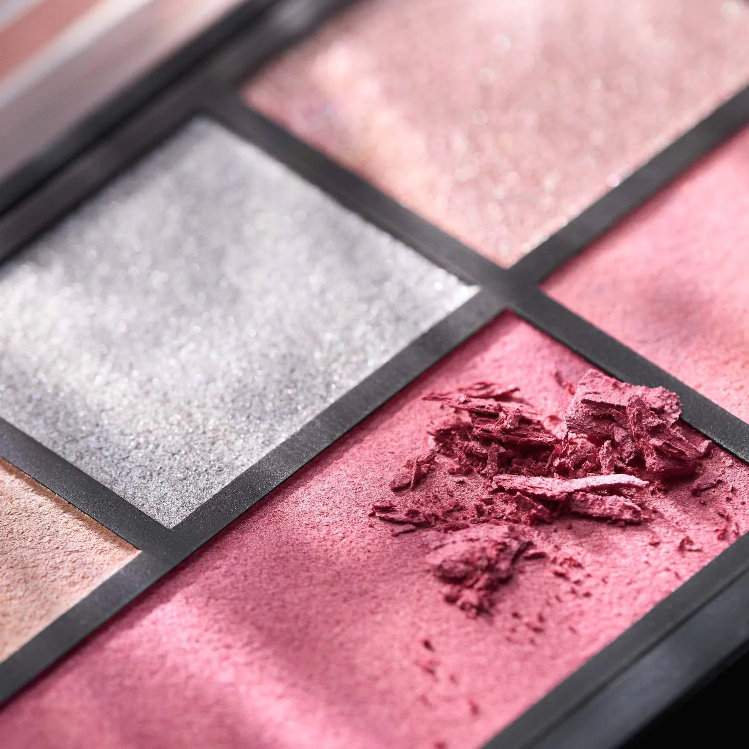 Catrice The Soft Peony Paleta cieni do powiek