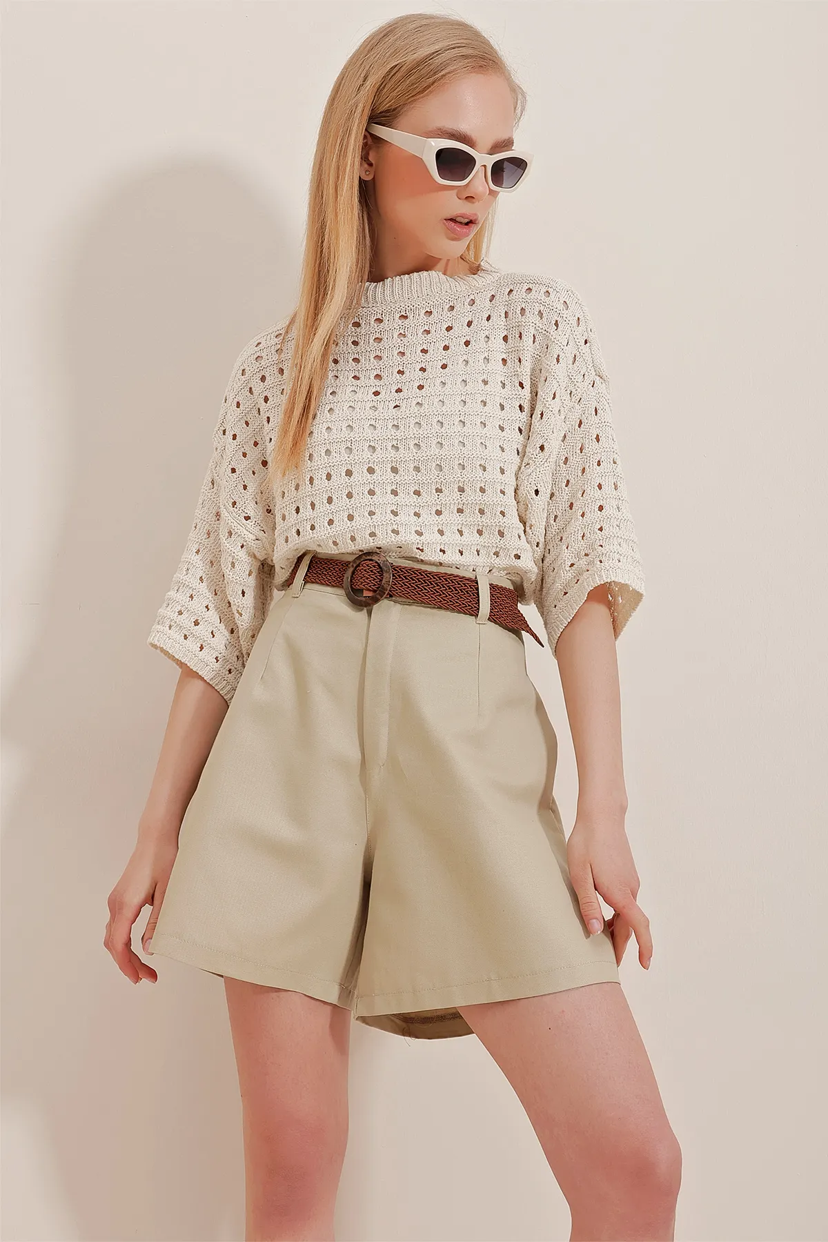 Trend Alaçatı Stili  Shorts - Beige - Mittlerer Bund