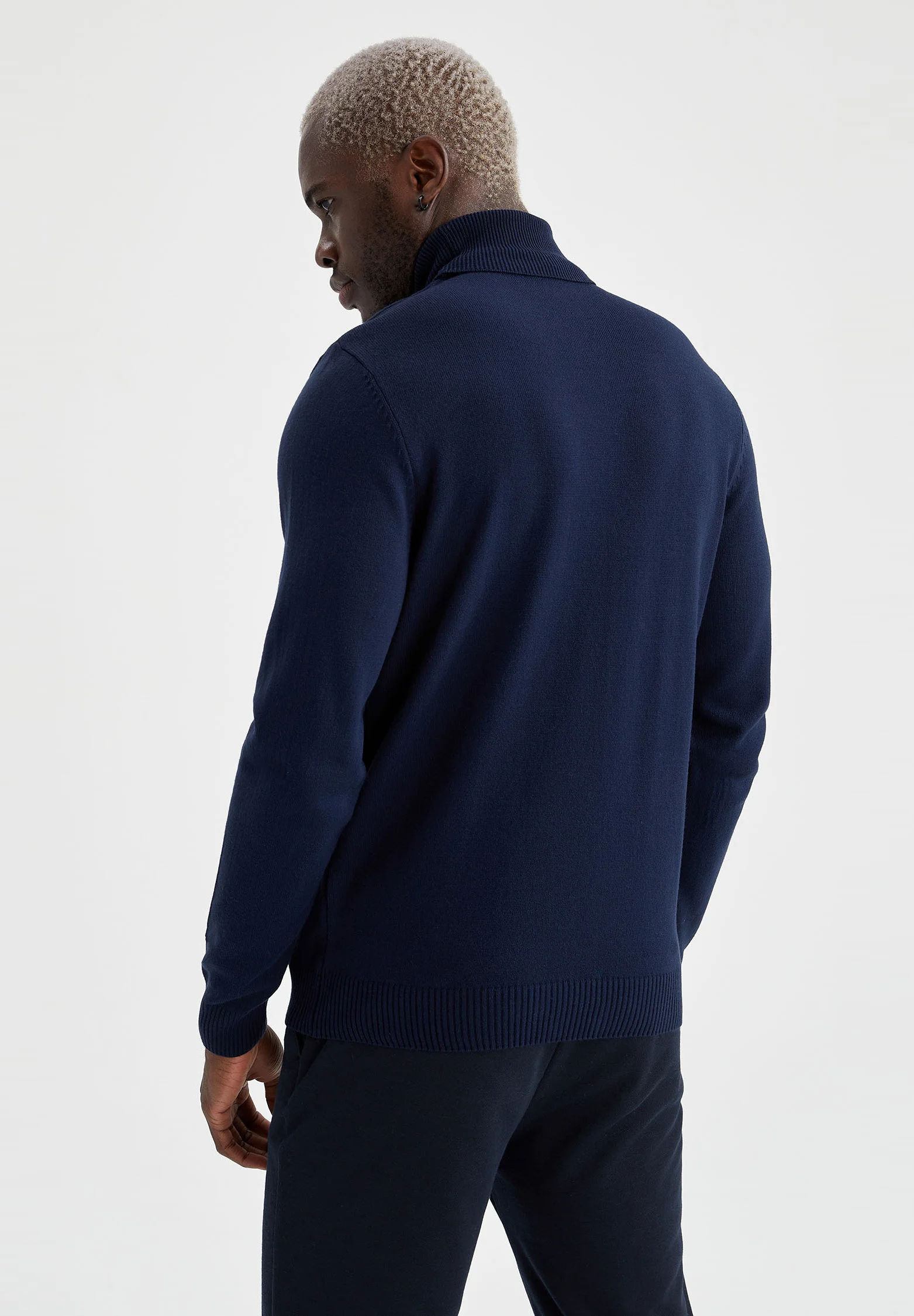 Suéter DeFacto SLIM FIT