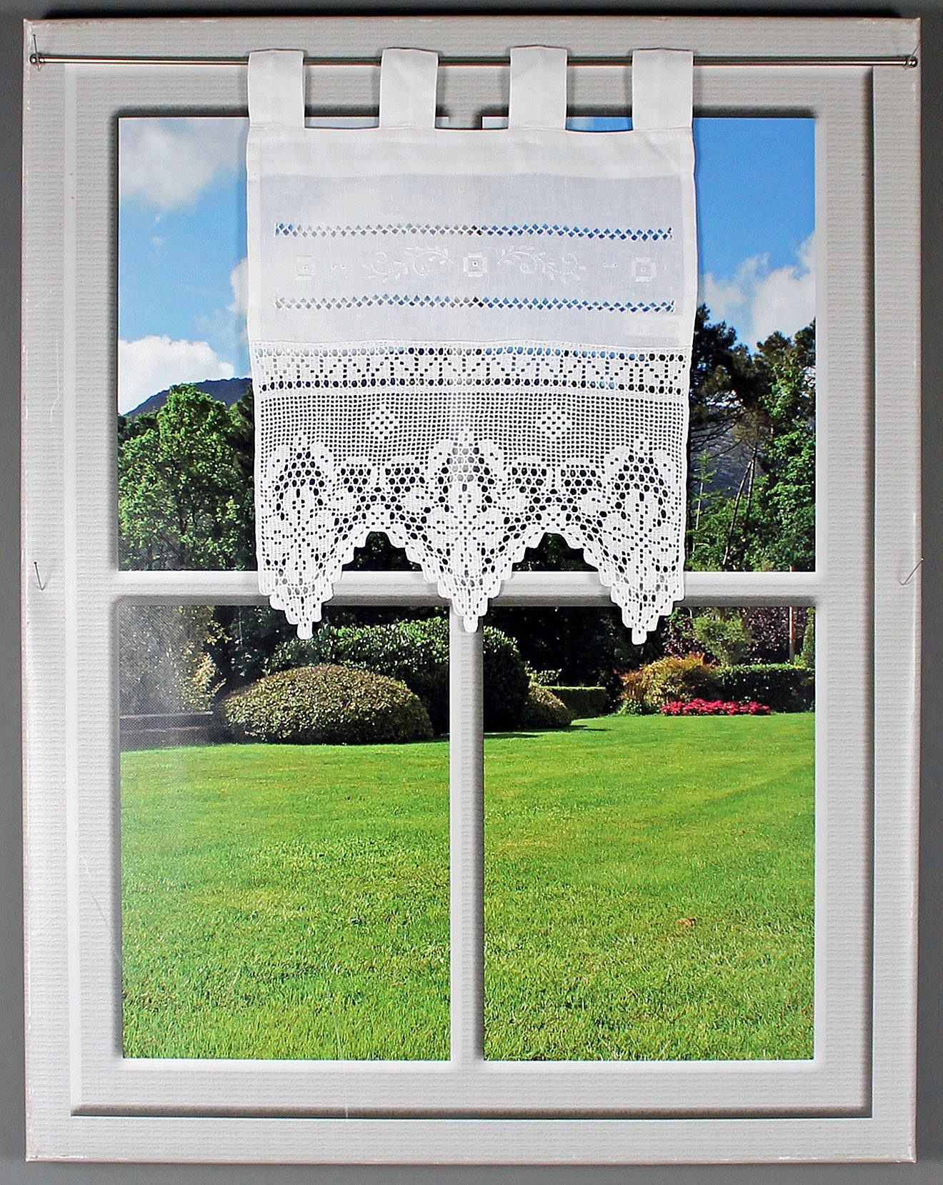 Scheibengardine Traunsee, HOSSNER - ART OF HOME DECO, Schlaufen (1 St), blickdicht, Wirkware, m. Stickerei, Hohlsaum u. Häkelspitze
