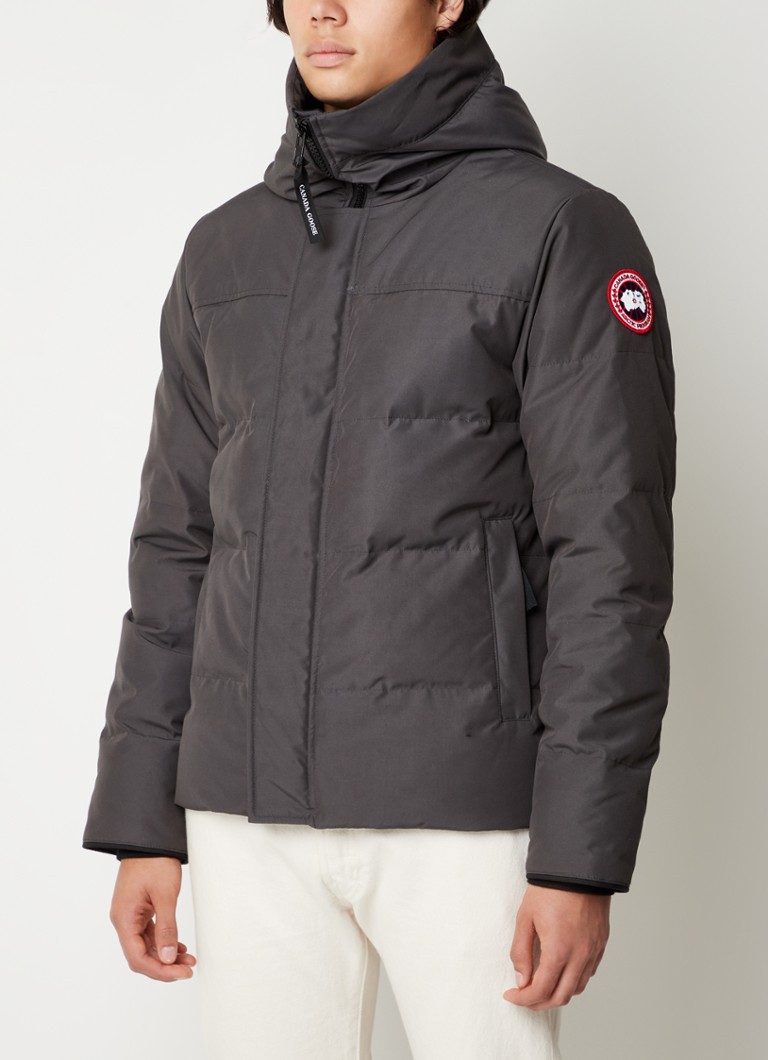 Prešívaná parka Canada Goose MacMillan s páperovou výplňou a kapucňou