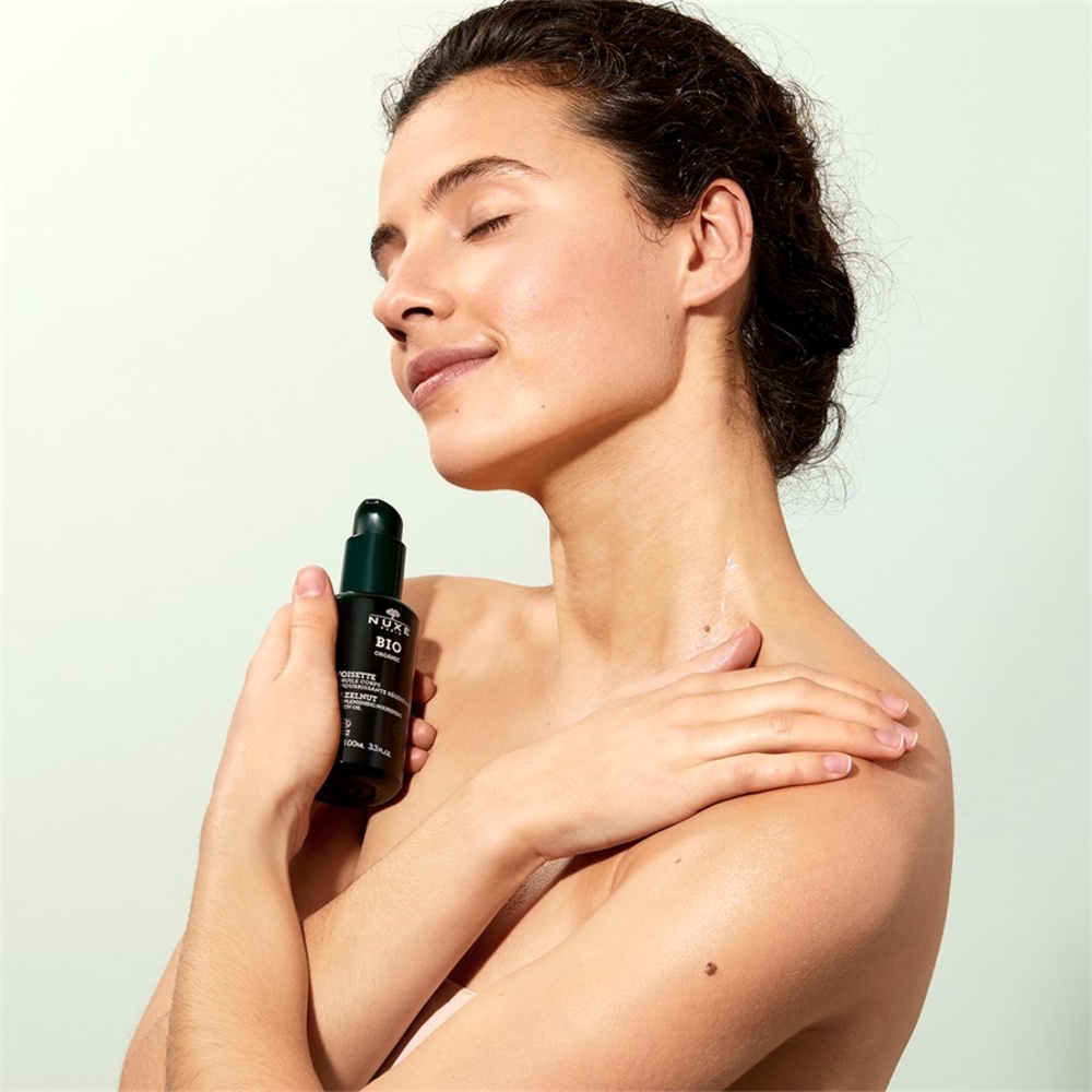 Nuxe Hazelnut Replenishing Nourishing Body Oil soin du corps