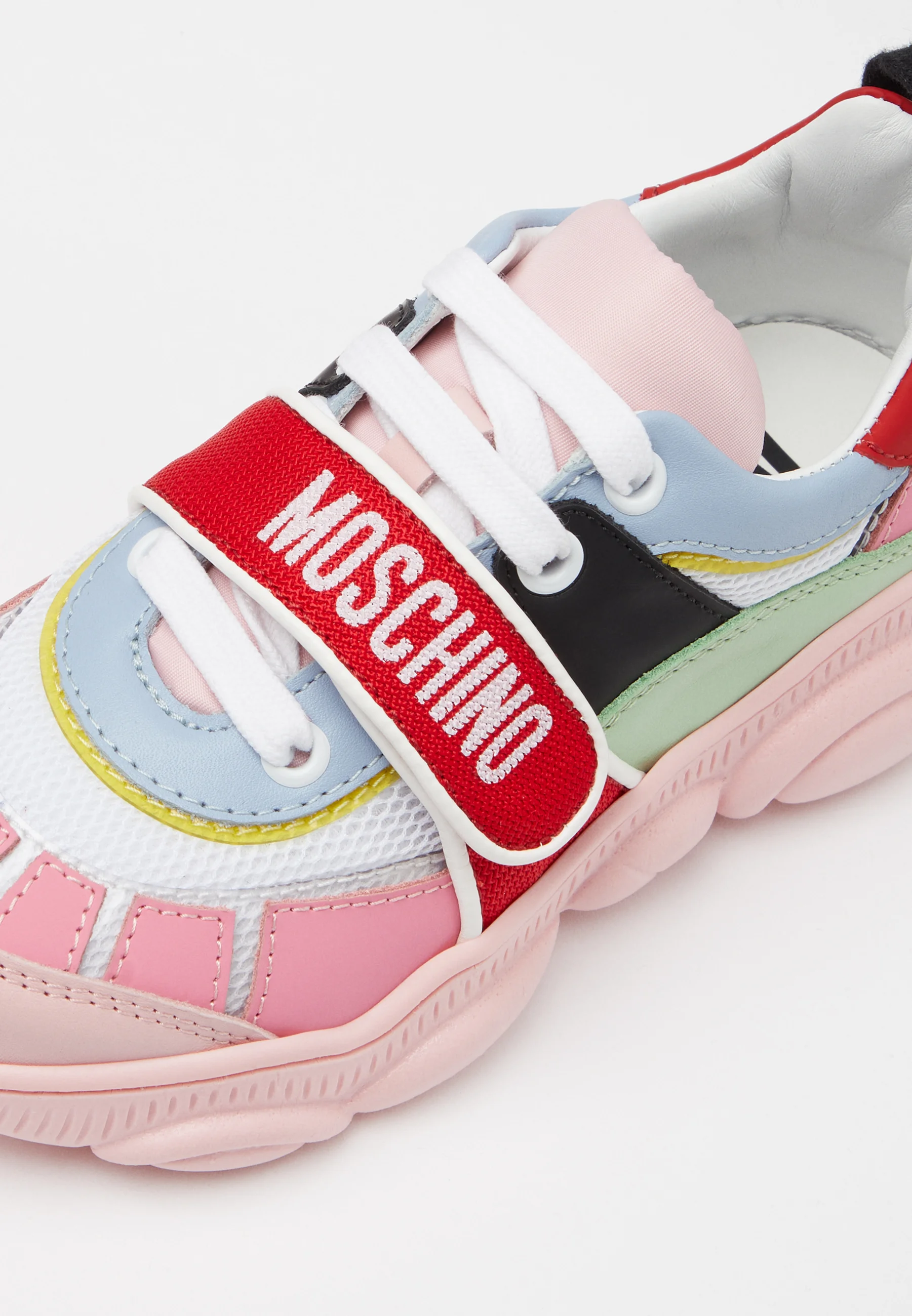 Zapatillas bajas MOSCHINO
