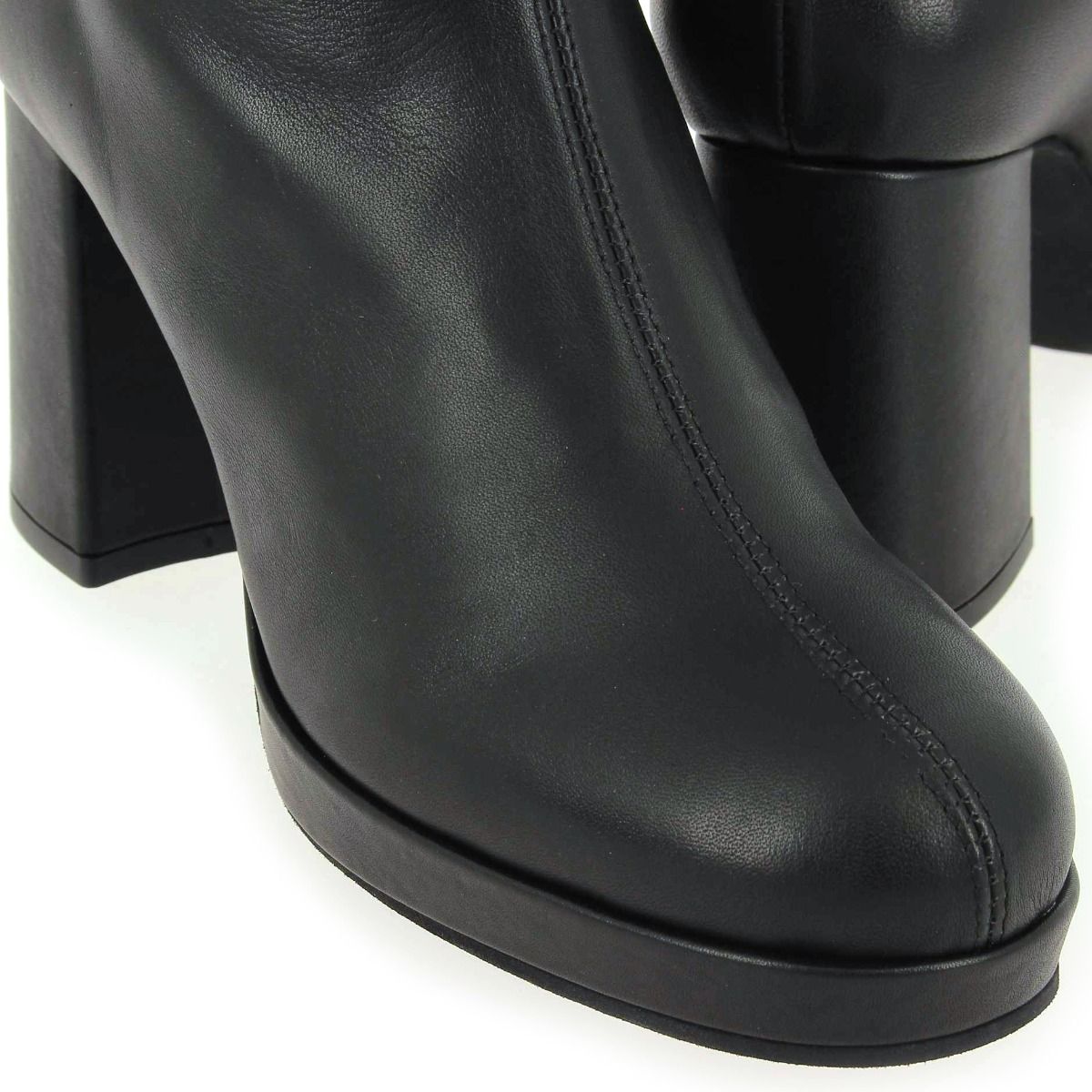 Myma  6786 - Noir