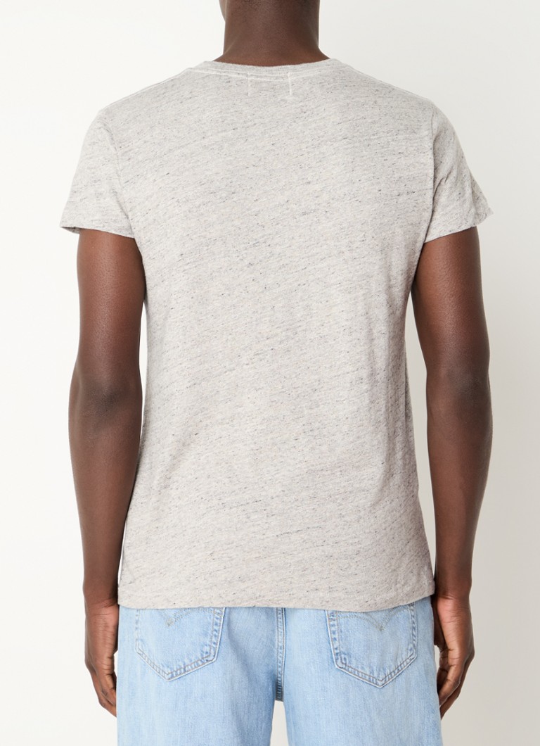 Camiseta Levi's com estampa mesclada