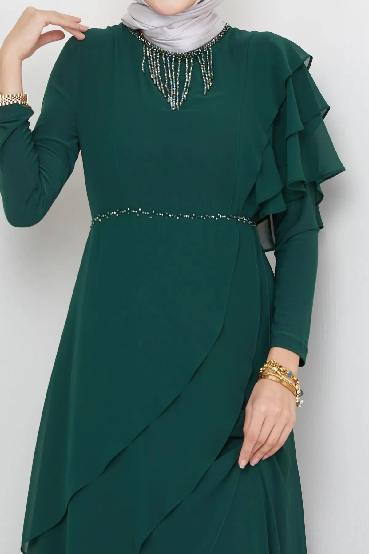 Olcay  Perlen- und Schwungrad-detailliertes Chiffon-Hijab-Abendkleid GRÜN 1652