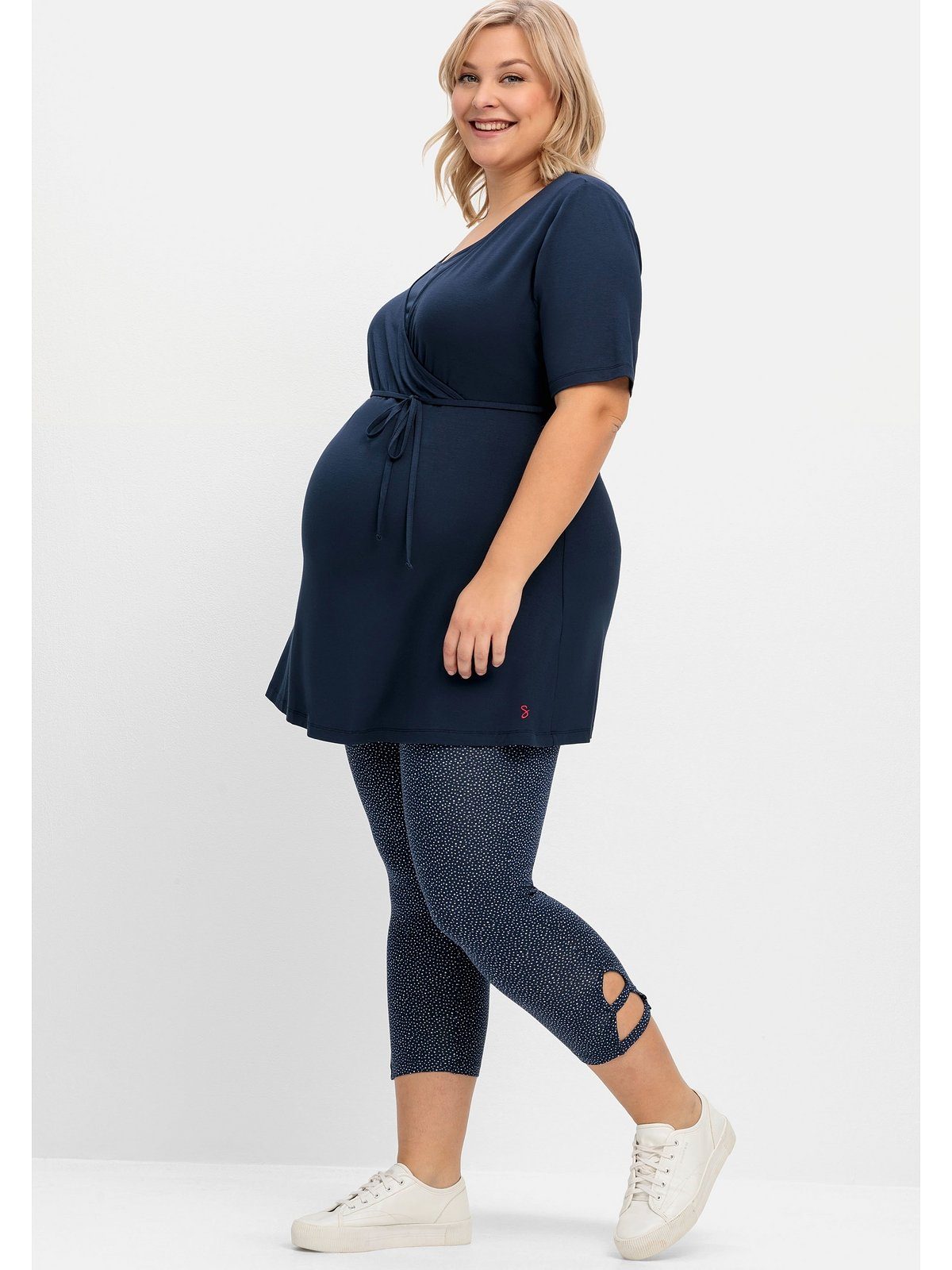 Sheego Umstandsshirt Große Größen mit Stillfunktion und passender Leggings