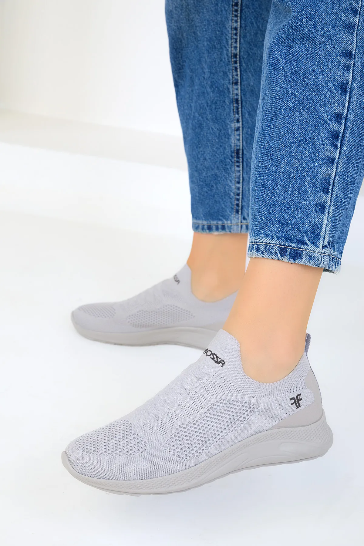 SOHO  Grauer Damen-Sneaker 16979
