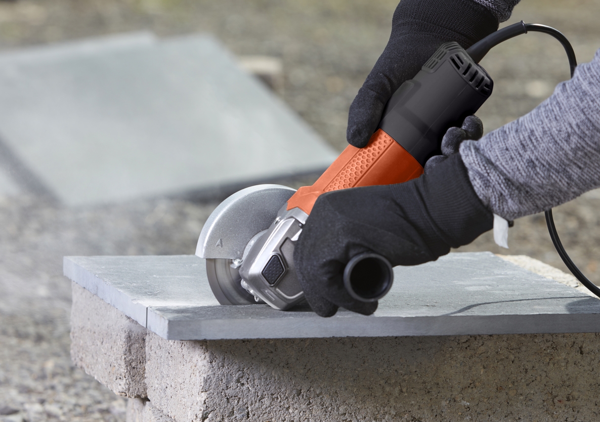 Polizor unghiular Black & Decker BEG110-QS 115 mm 750 wați