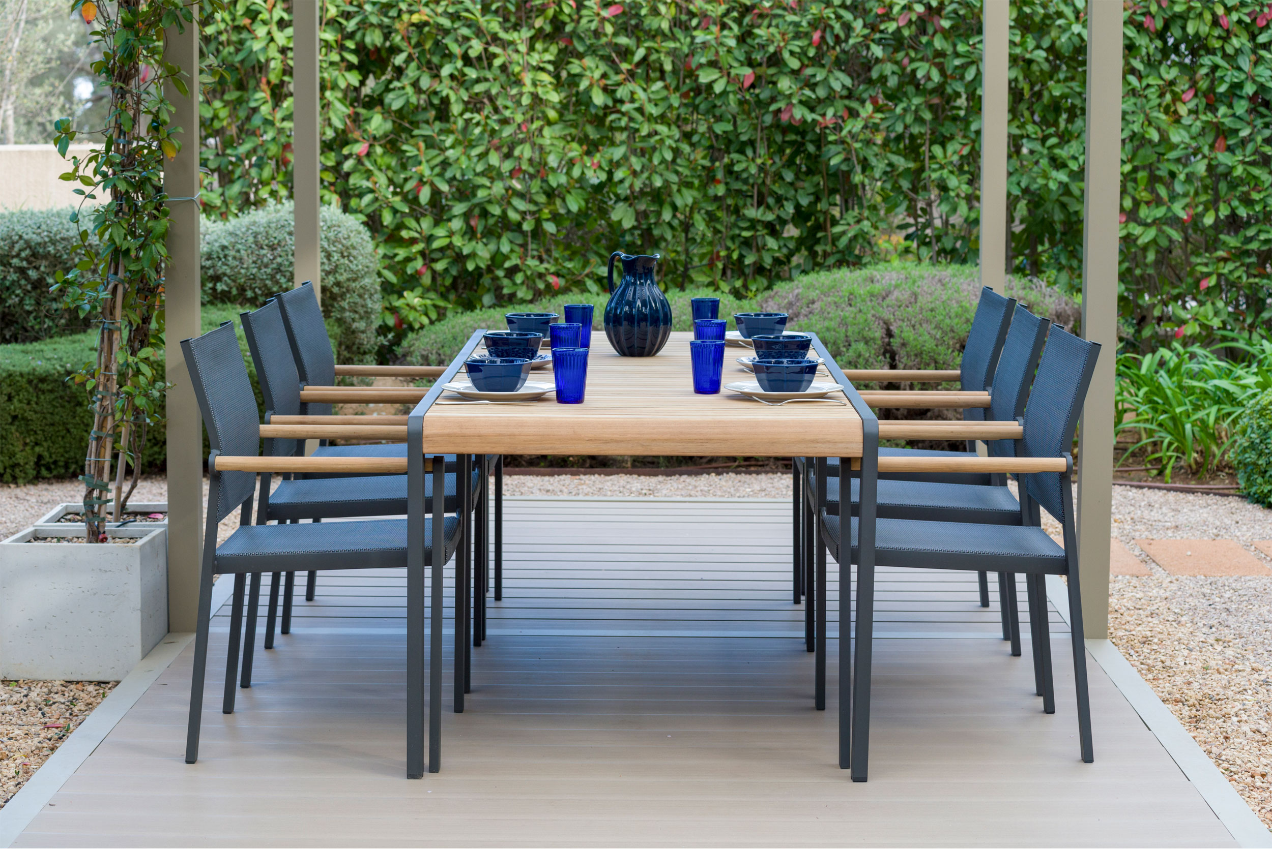 OUTDOORTisch