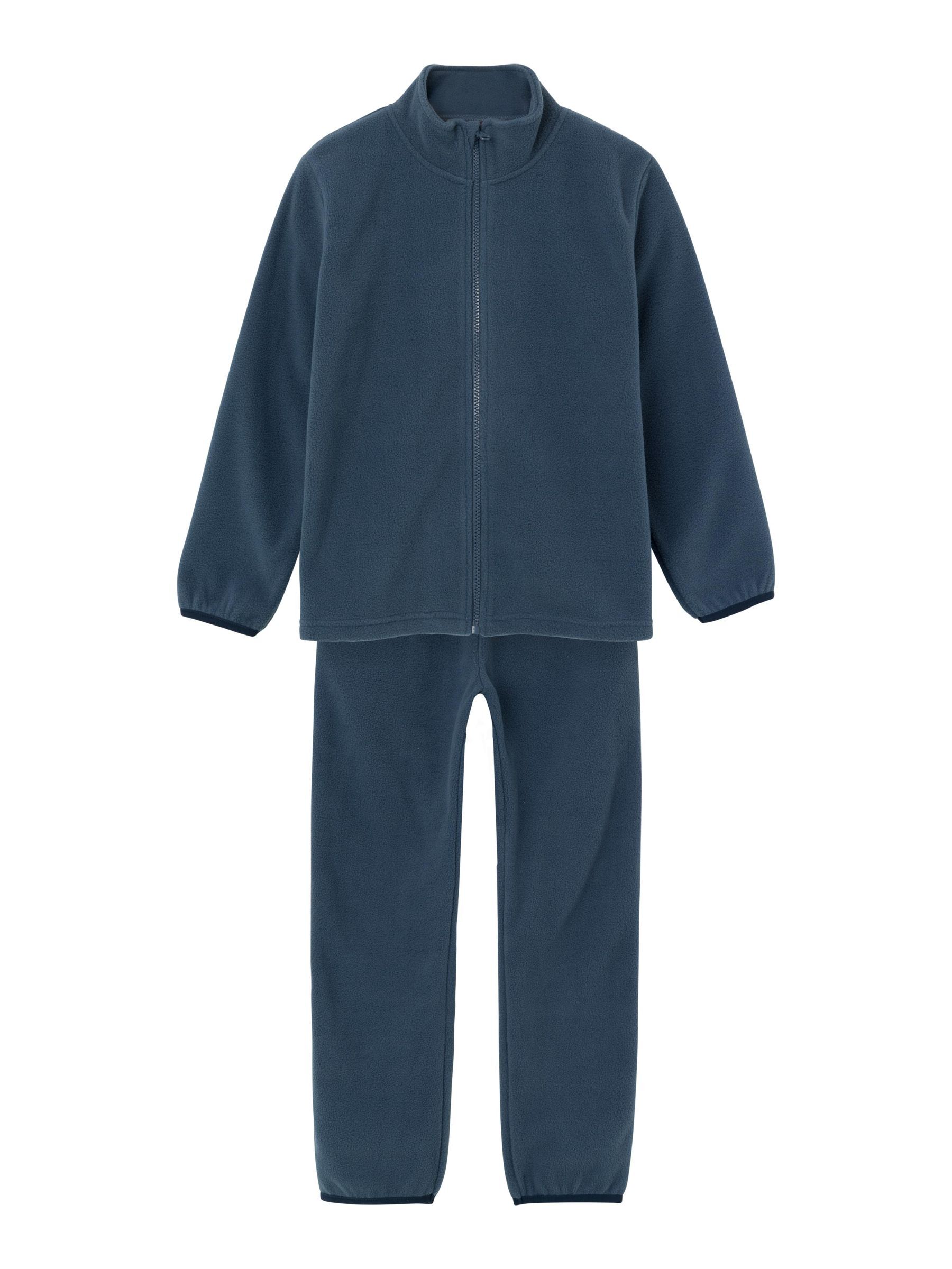 Sweatsuit