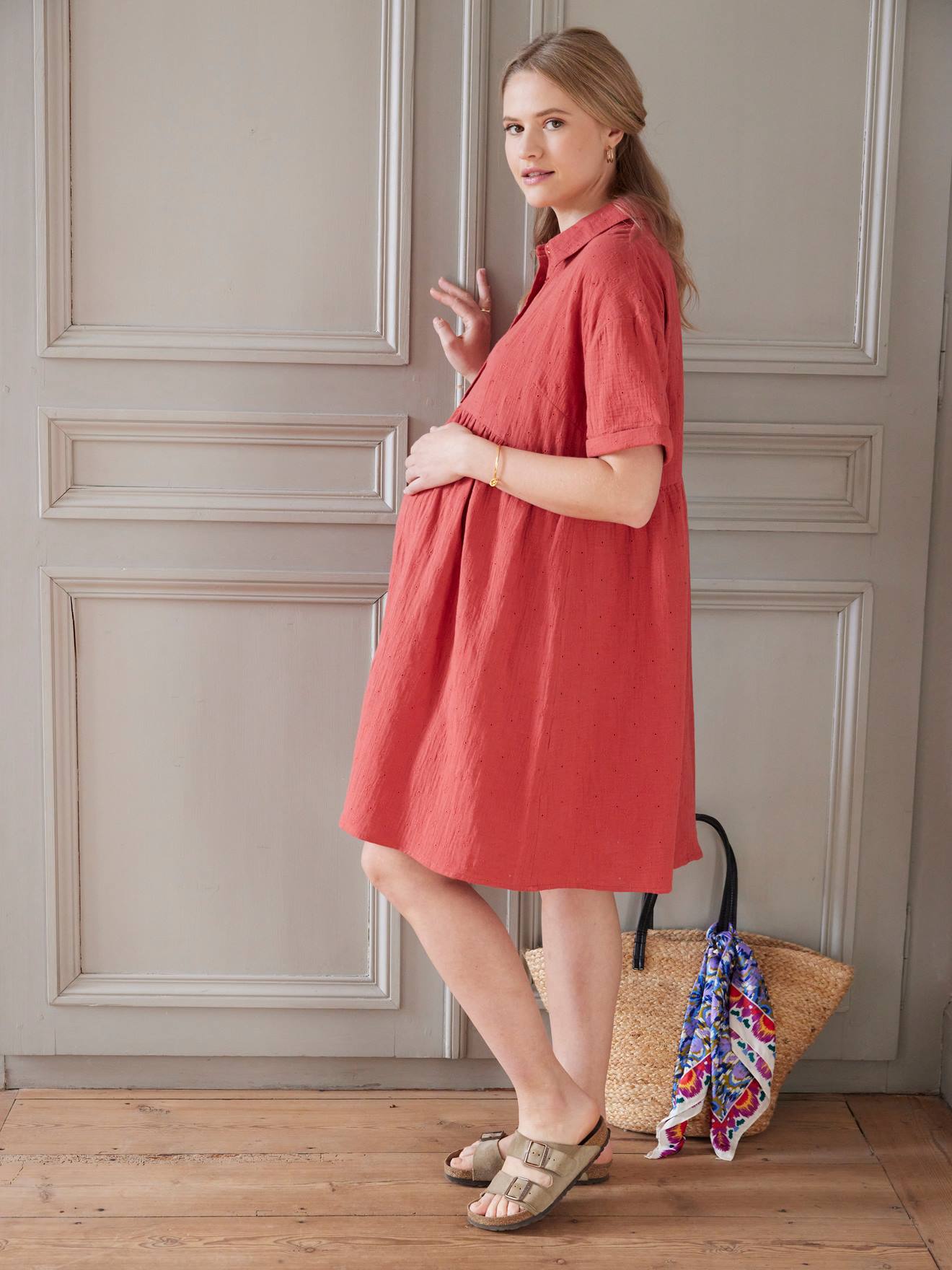 Robe-chemise gaze de coton brodé grossesse et allaitement tomette