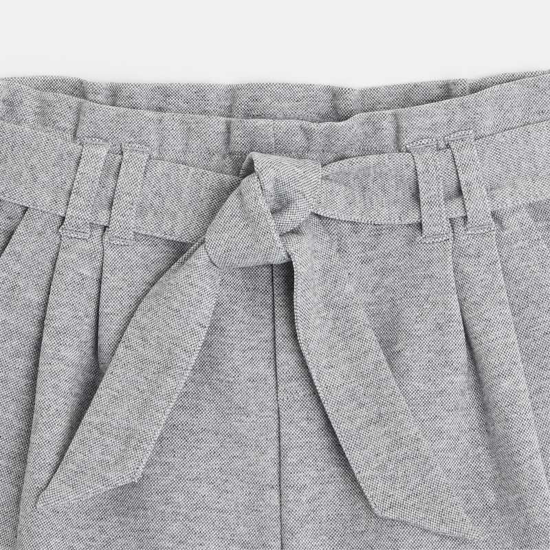 Short en maille à taille haute ceinturée gris fille