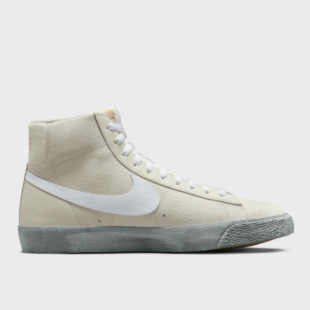Nike Blazer Mid 77 EMB DV0797-100 / weiss