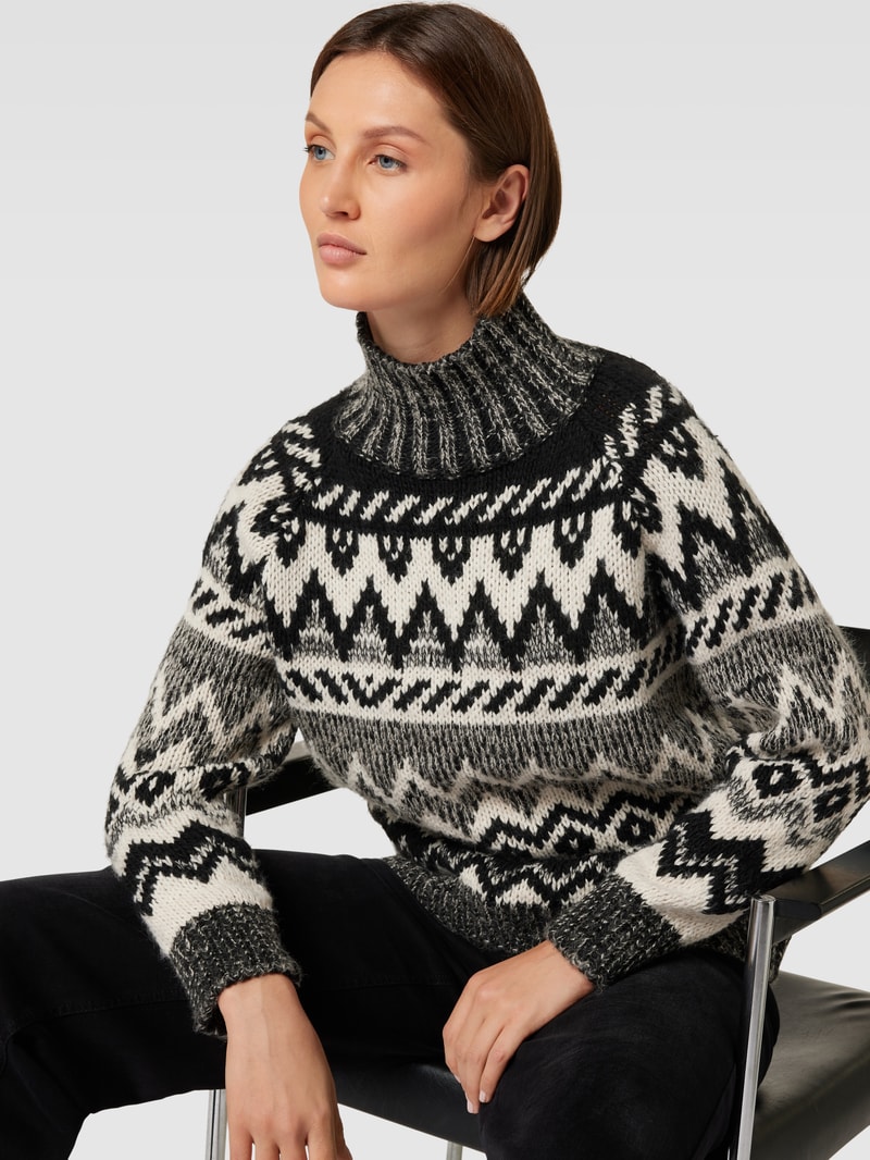 Norwegerpullover mit Allover-Muster in schwarz