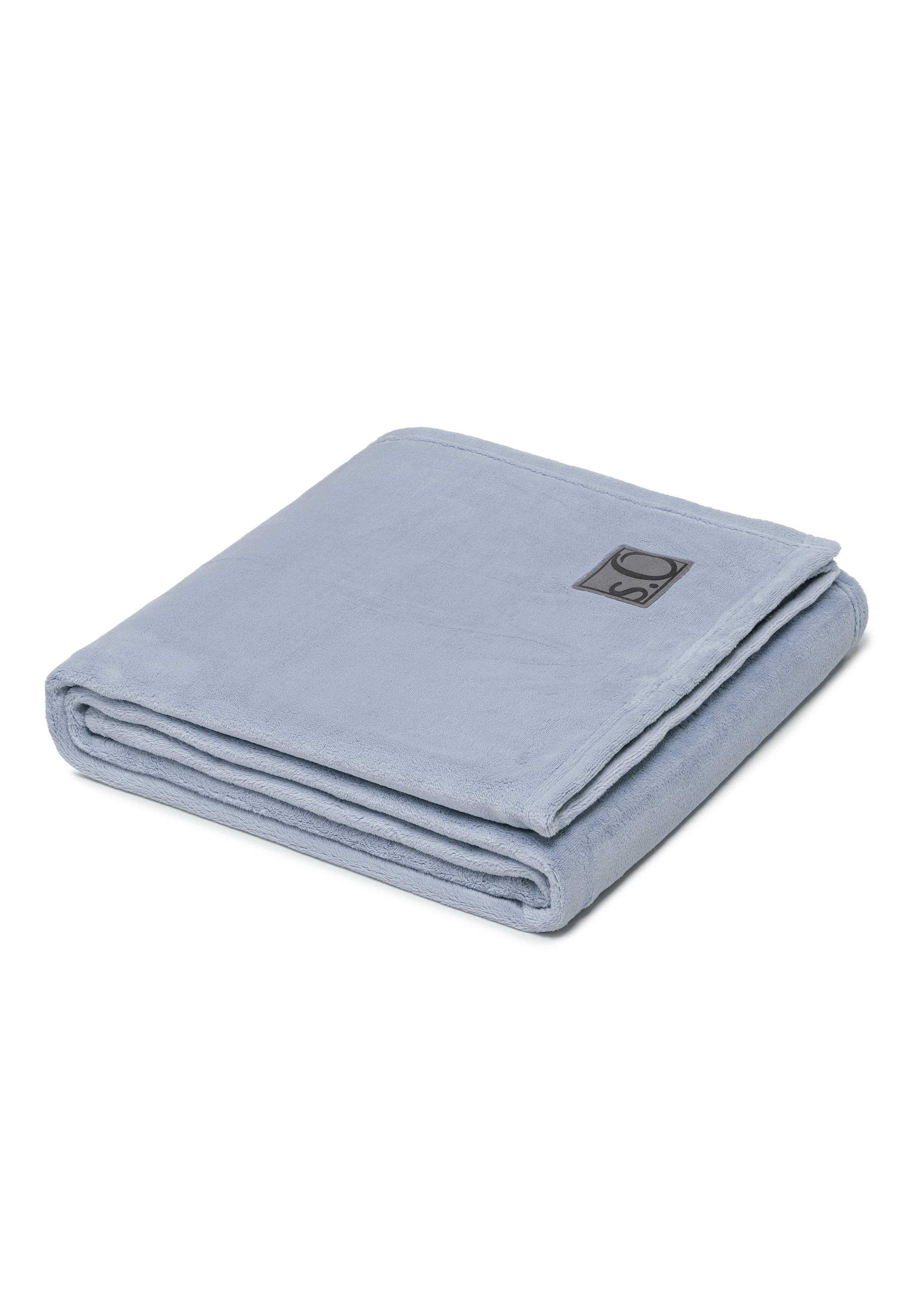 Weiche Decke mit Logo-Detail  6008754-610