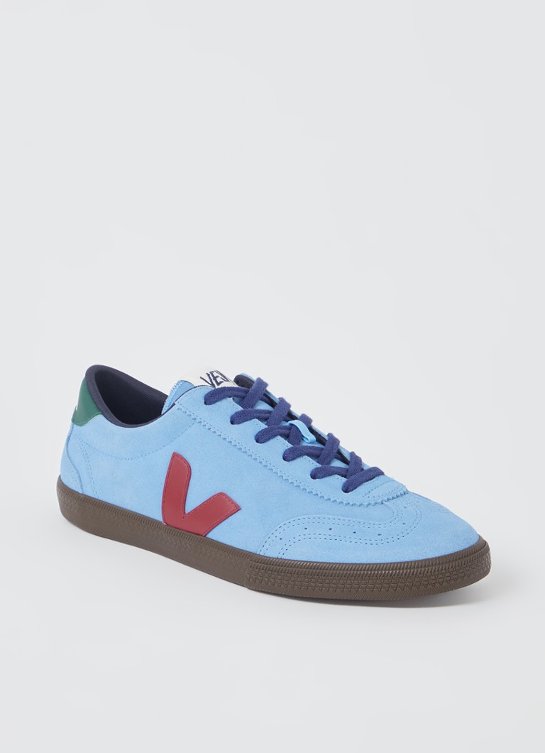 Odkryj buty Volley wykonane ze zamszu ze skórzanymi detalami.