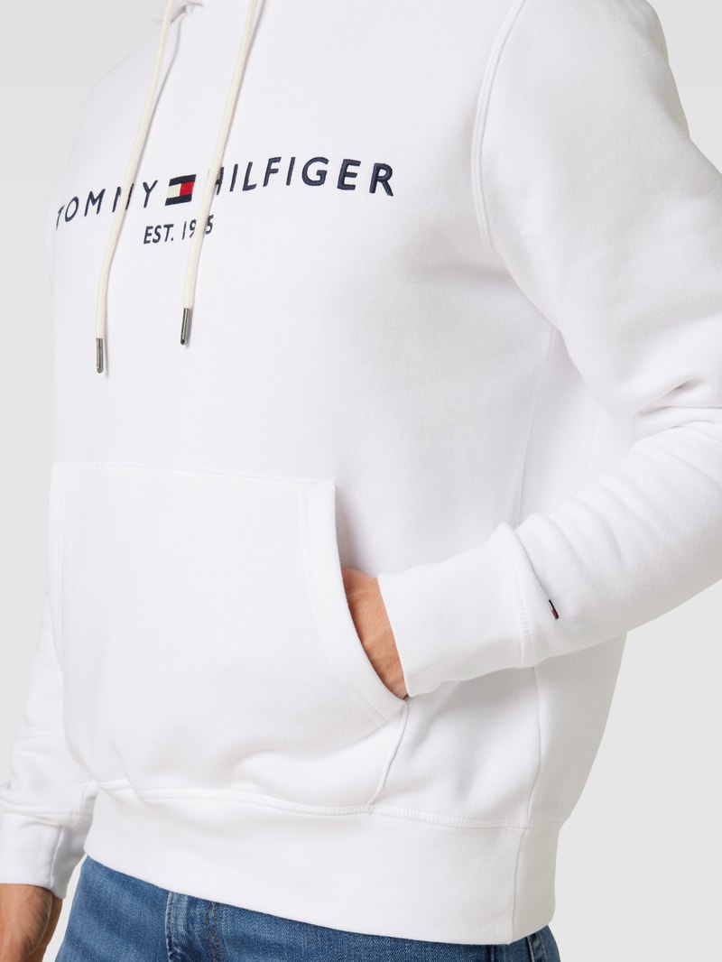 Hoodie mit Label-Stitching in weiß