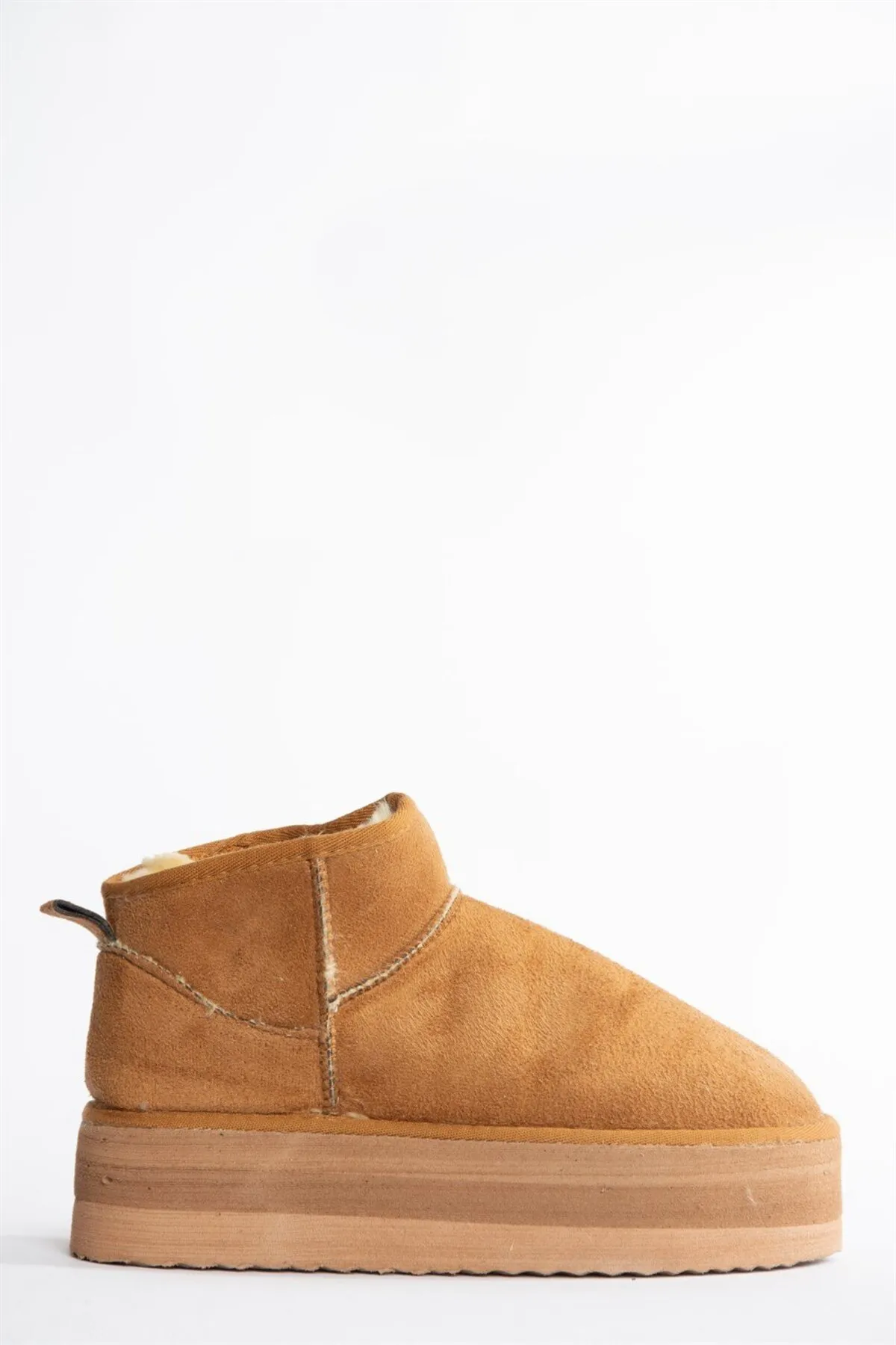 Fox Shoes  Halbhohe Damenstiefel aus braunem Wildleder mit dicken Sohlen und Haaren auf der Innenseite N824509202