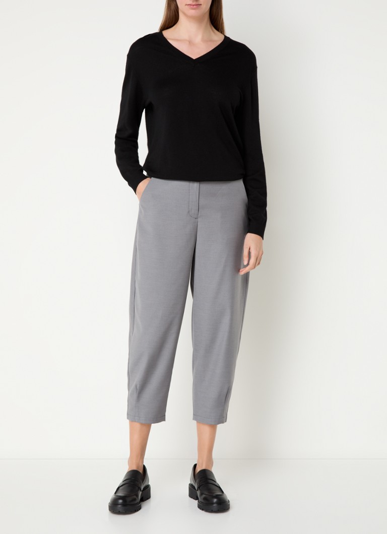 Pantaloni Benetton cu talie înaltă, mulați și crop, confecționați din amestec de lână, cu buzunare laterale.