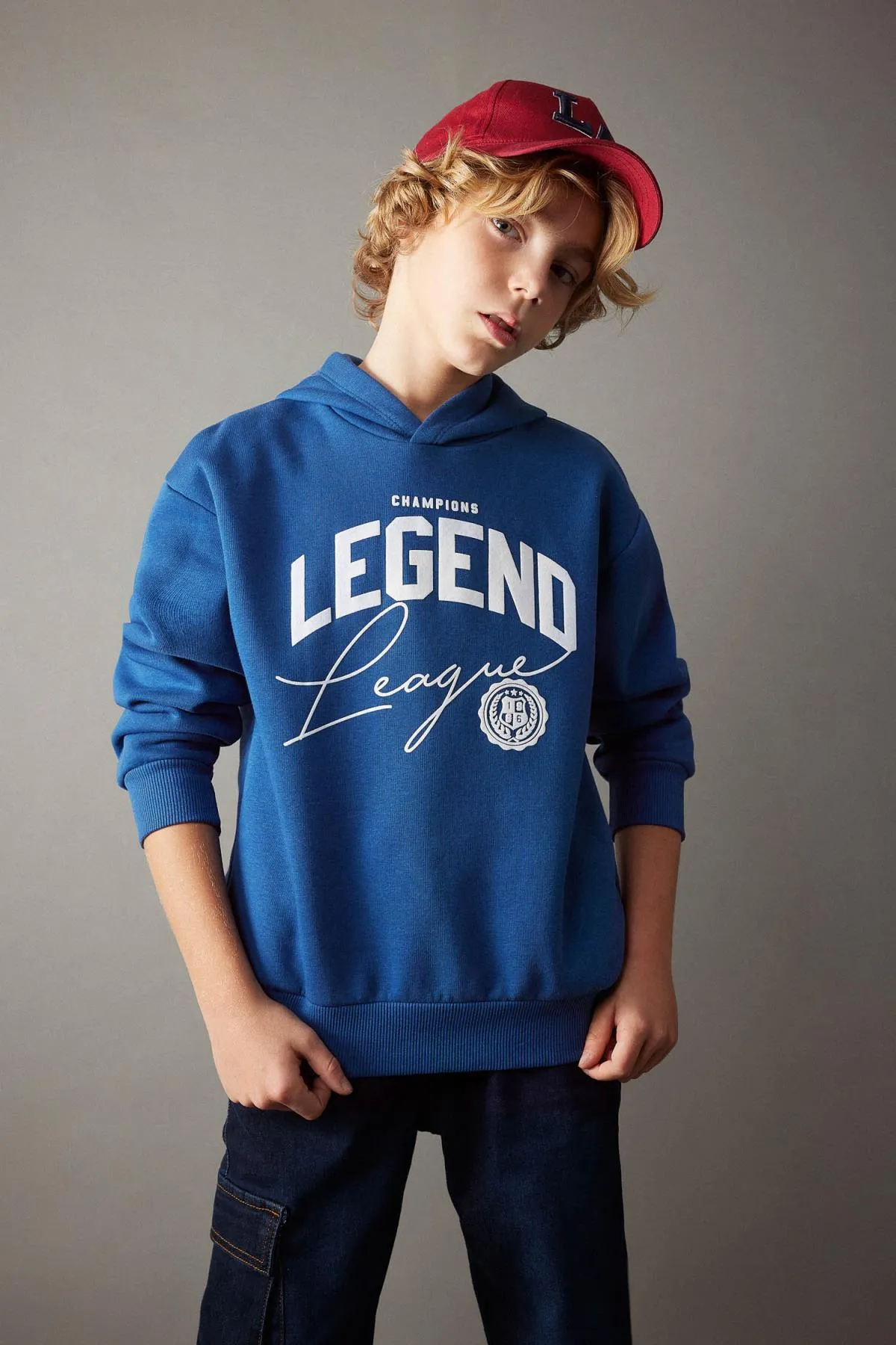 DeFacto  Dickes Sweatshirt mit Kapuze für Jungen in Oversize-Passform