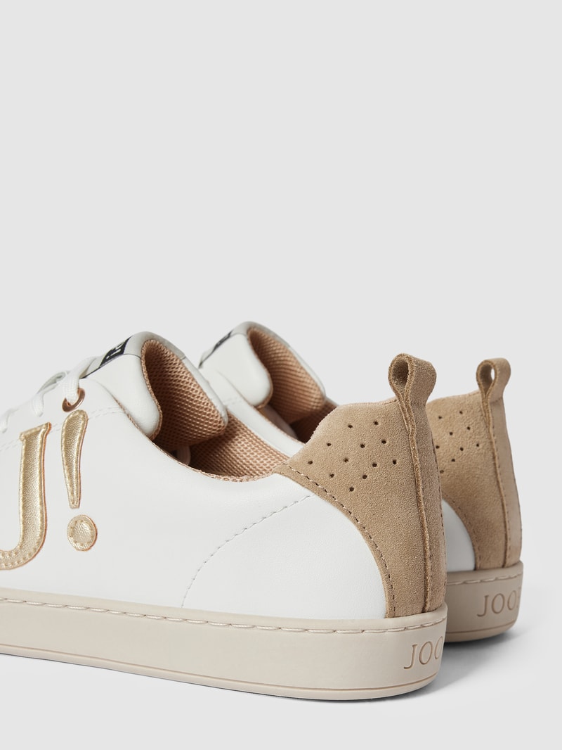 Sneaker mit Label-Detail Modell 'juno misto' in weiß