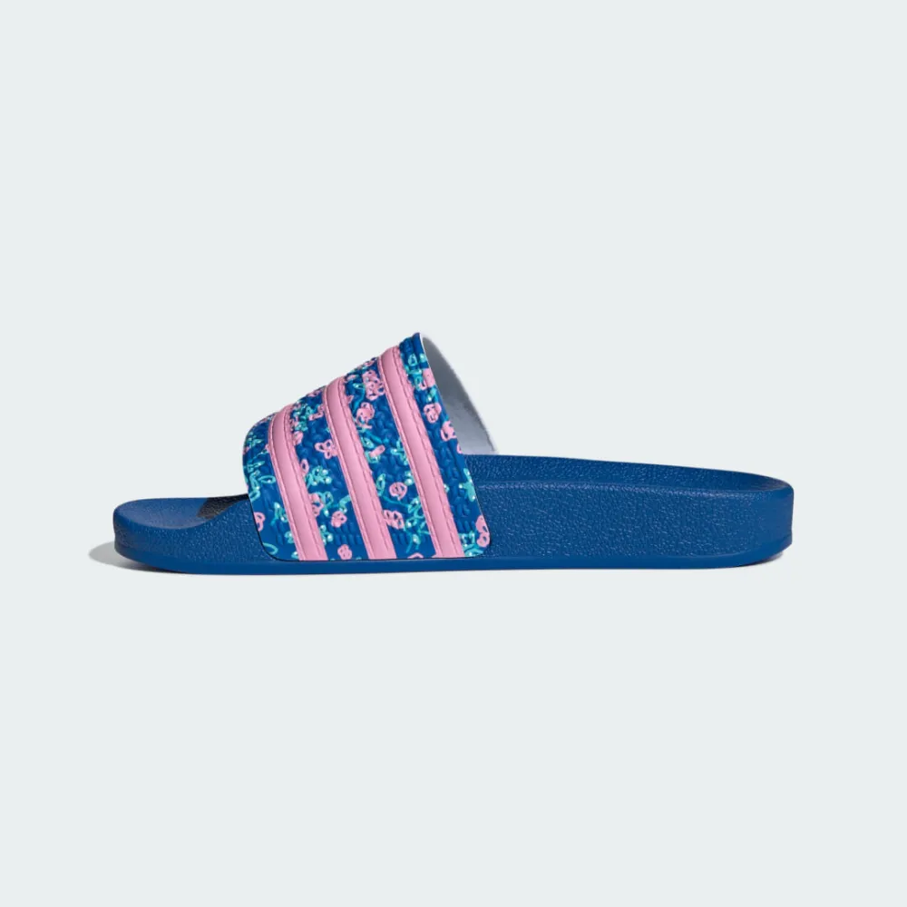 adidas Adilette x KSENIASCHNAIDER Slides IE0378 / blau