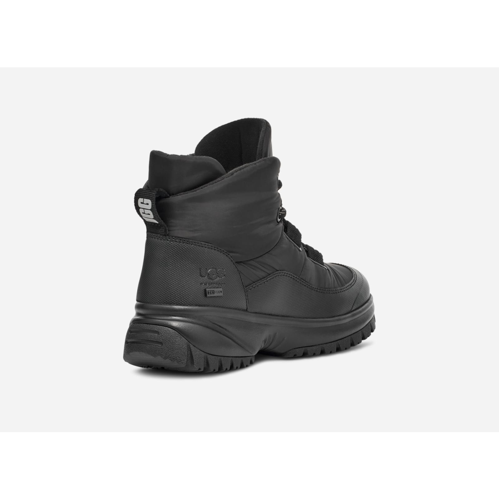 UGG PUFFER LACE Yose 1143844-BLK / schwarz