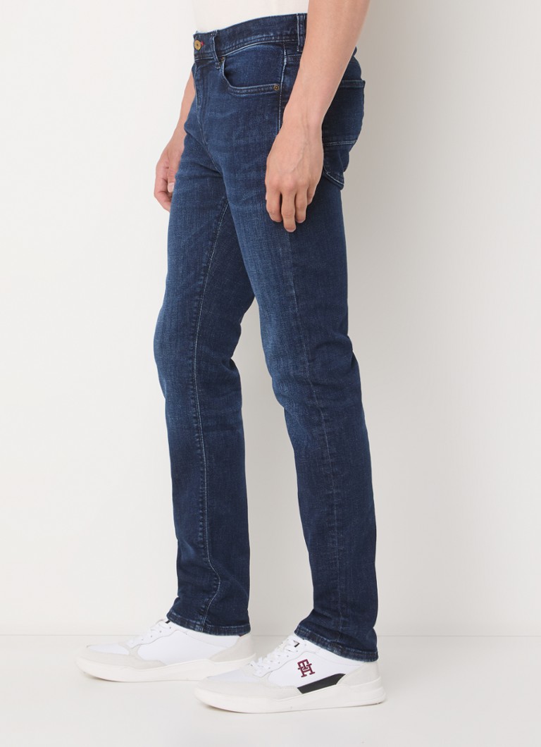 Tommy Hilfiger Core -slim fit -farkut, joissa tumma pesu