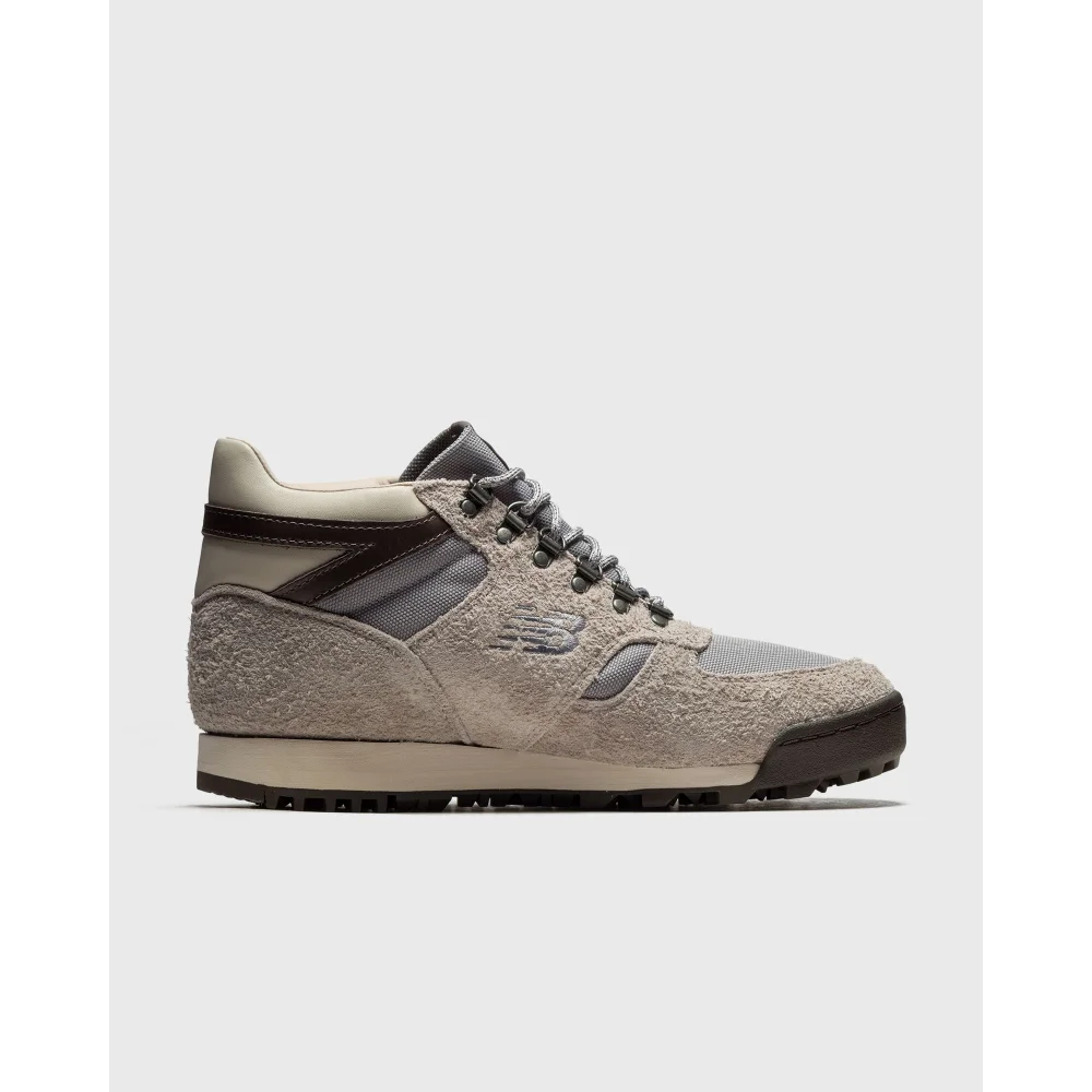New Balance Rainier URAINAD / grau
