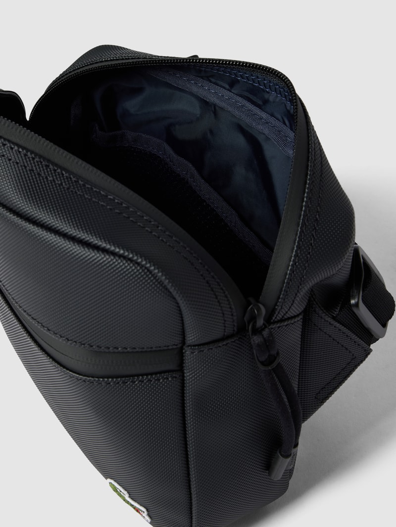 Bauchtasche mit Logo-Patch in schwarz