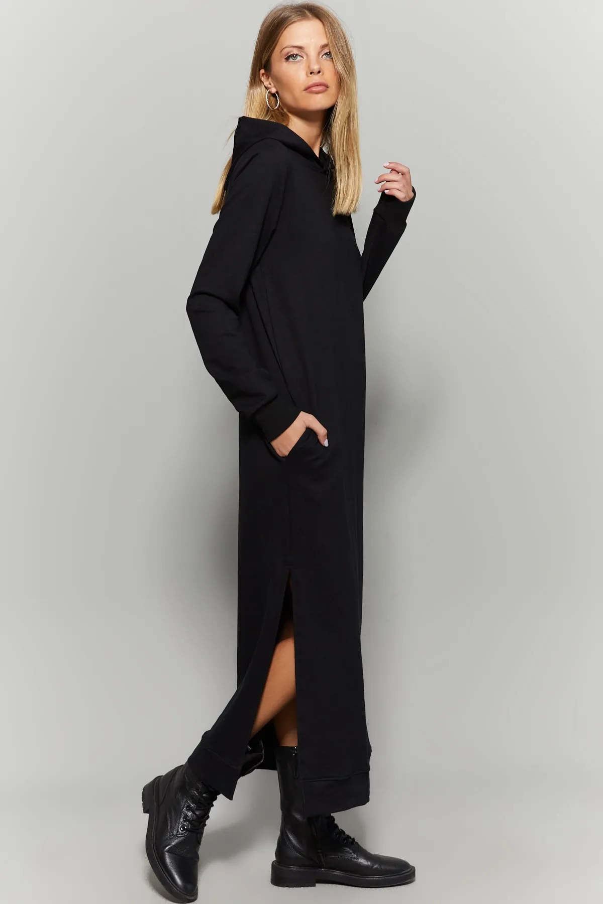 Cool & Sexy  Schwarzes Damen-Maxikleid mit Schlitz und Kapuze EY1111