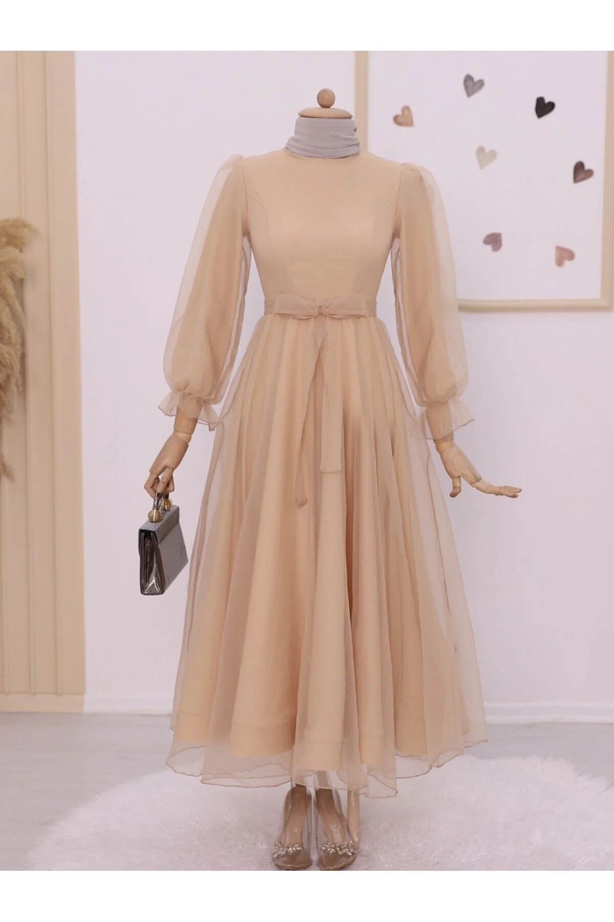 Modamorfo  Abendkleid aus Tüll mit Gürtel, Puffärmeln und Rock