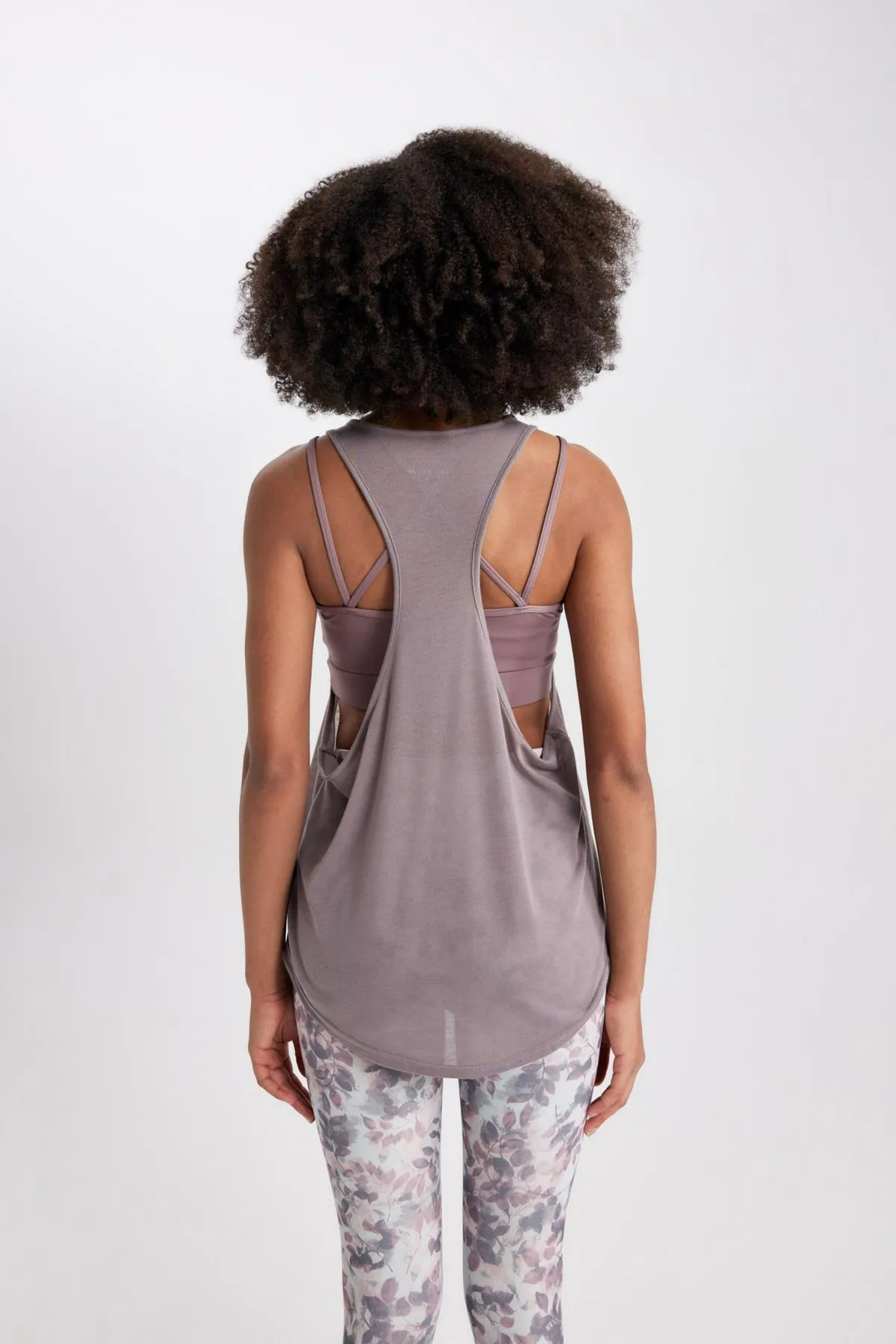 DeFacto  Defactofit Comfort Fit Crew Neck Athlete Z6759az23sp